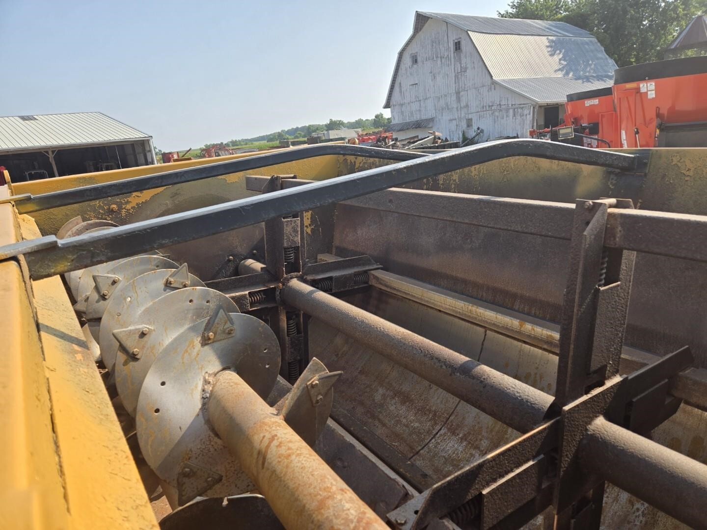 2008 Kuhn Knight 3120 Grinders and Mixer