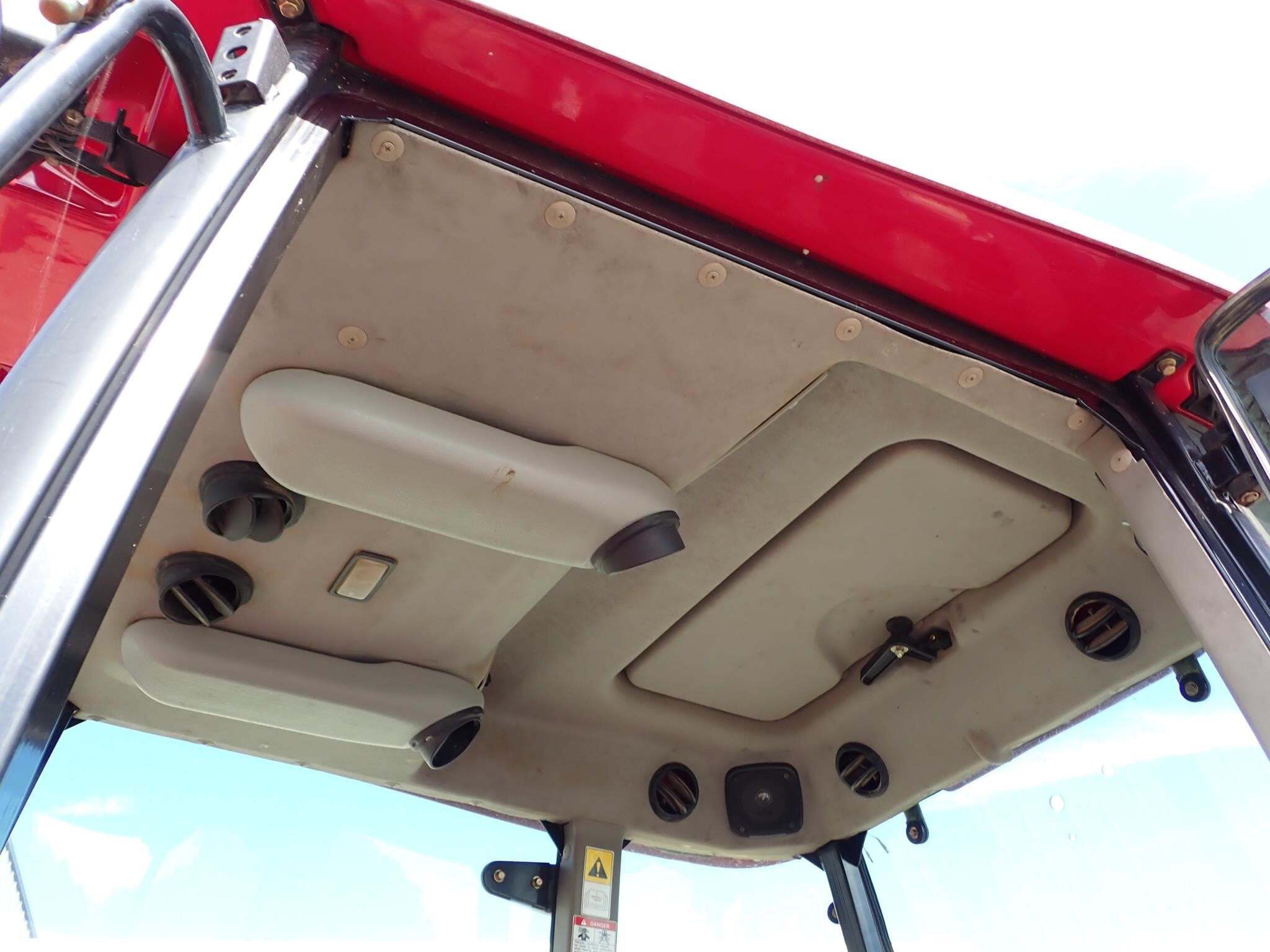 2013 Mahindra 6110 Tractor
