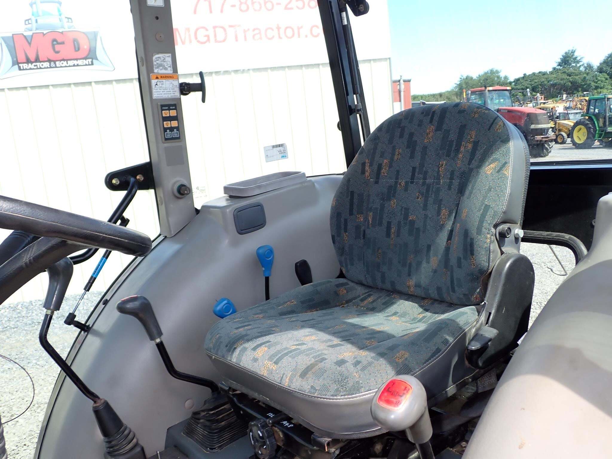 2013 Mahindra 6110 Tractor