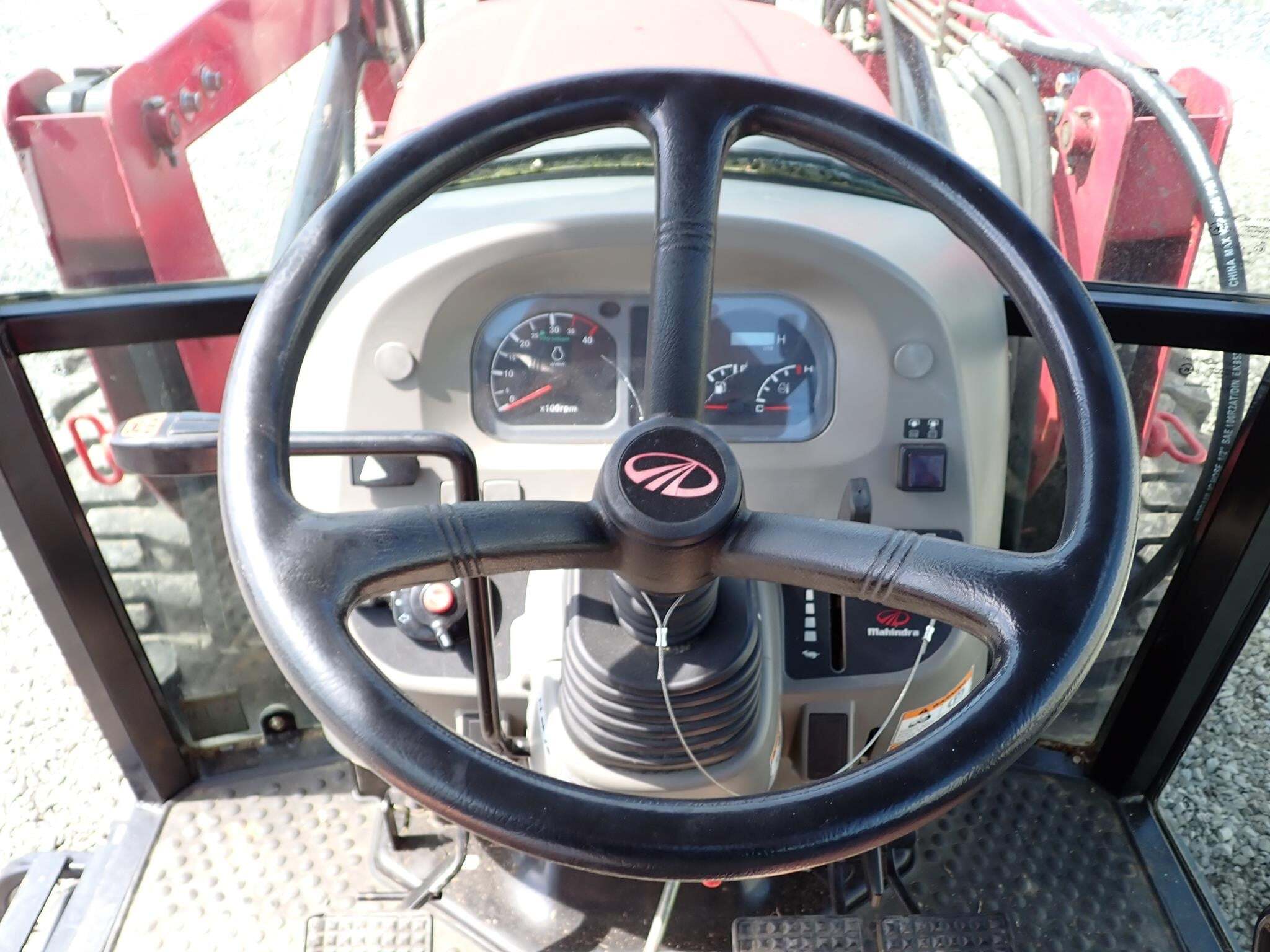 2013 Mahindra 6110 Tractor