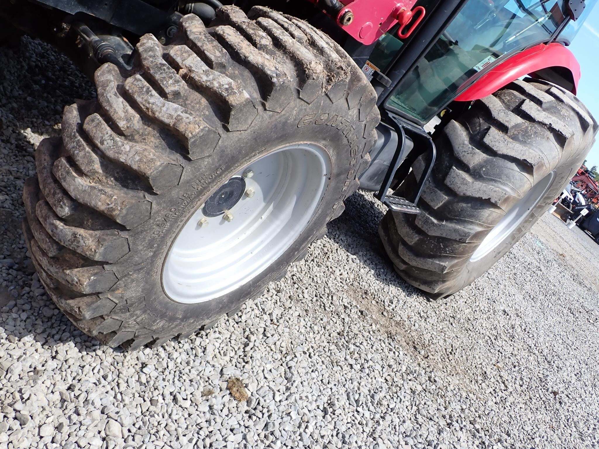 2013 Mahindra 6110 Tractor