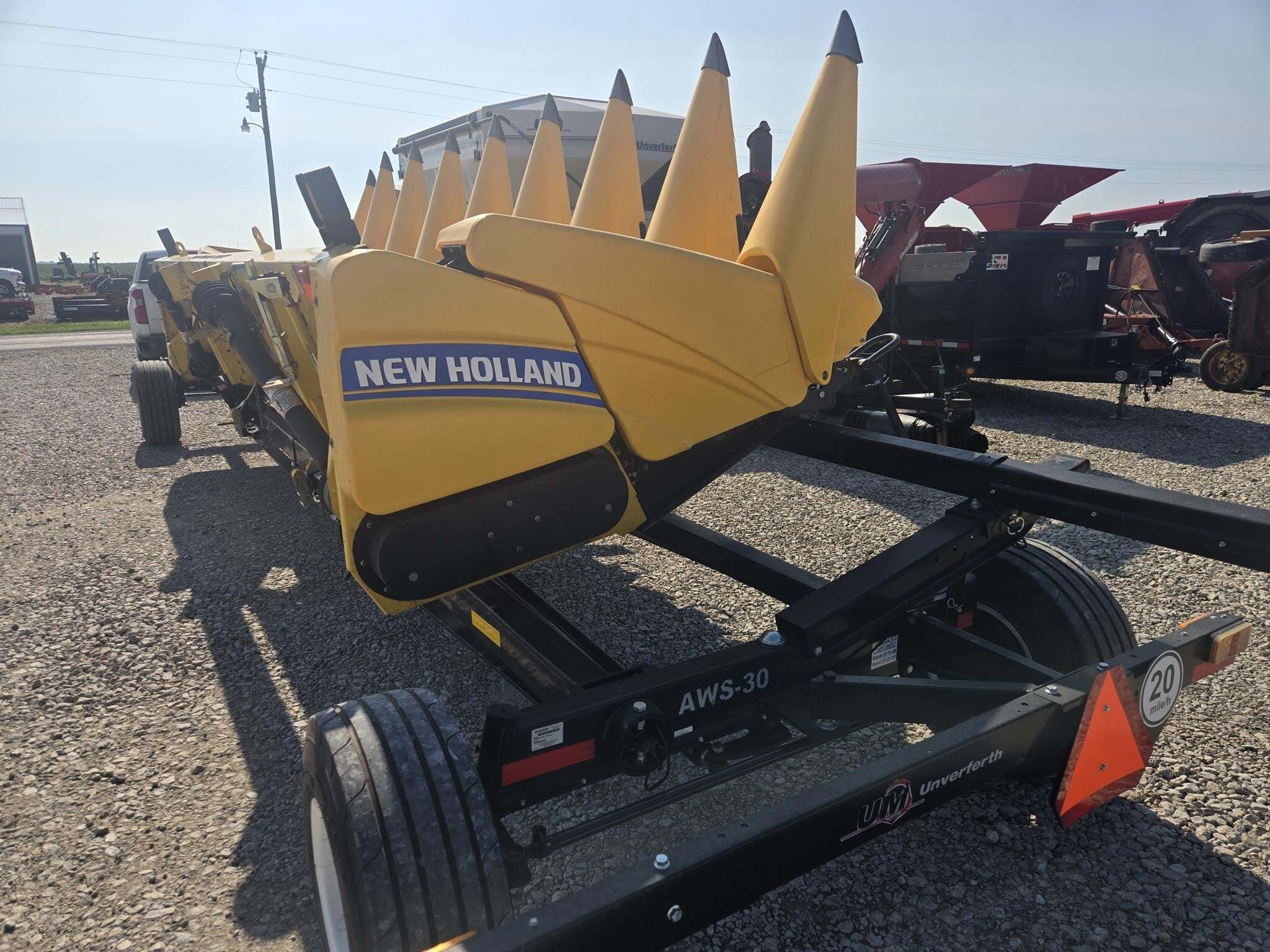 2014 New Holland 980CR Corn Head