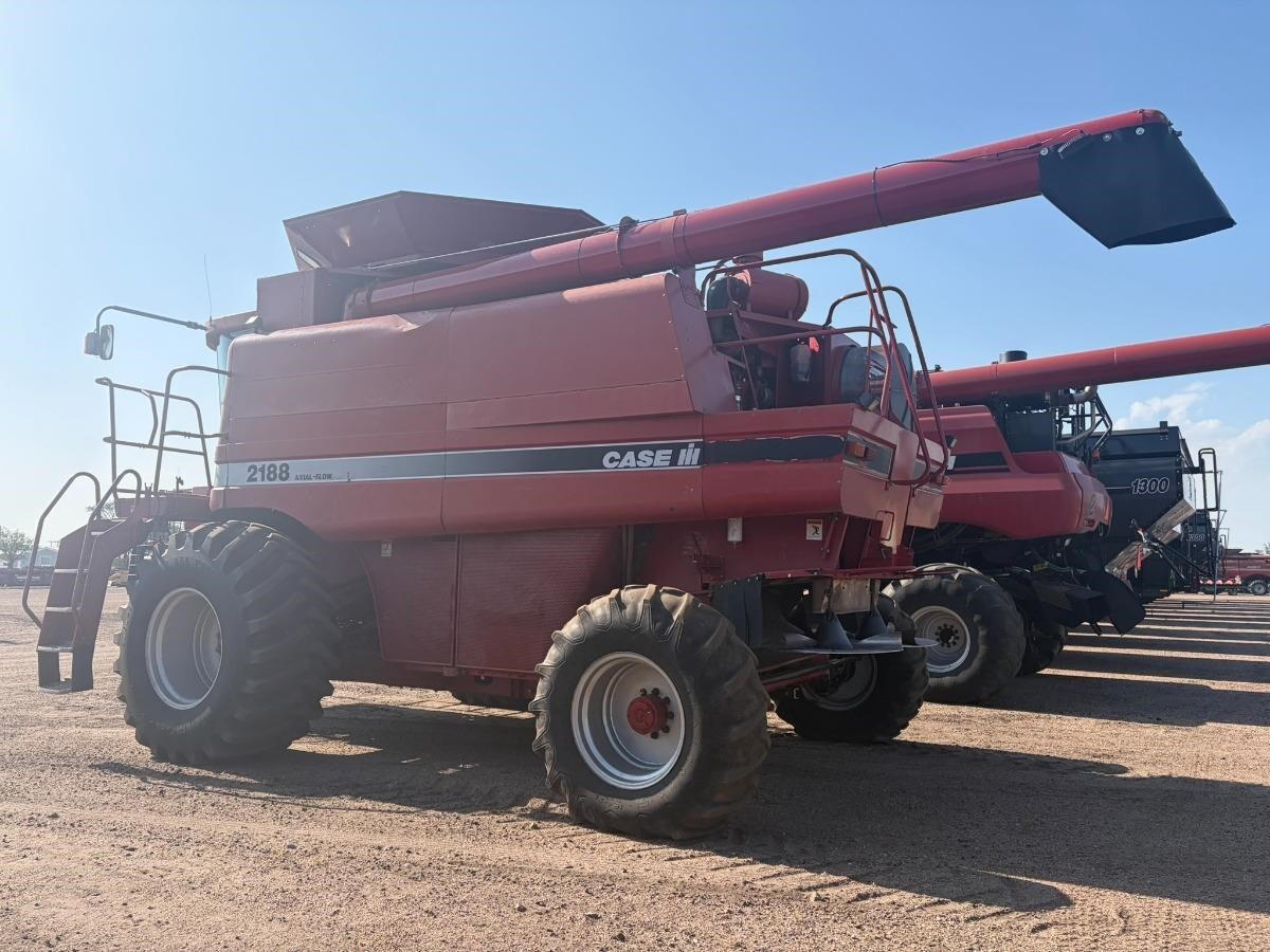 1997 Case IH 2188 Combine