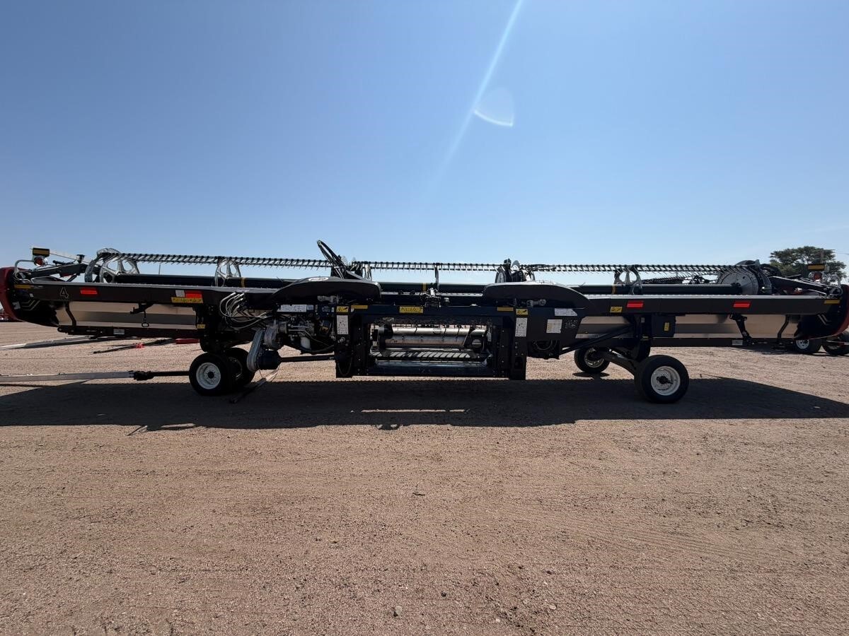 2023 MacDon FD240 Platform