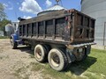 1989 Ford L8000 Semi Trucks/Trailer