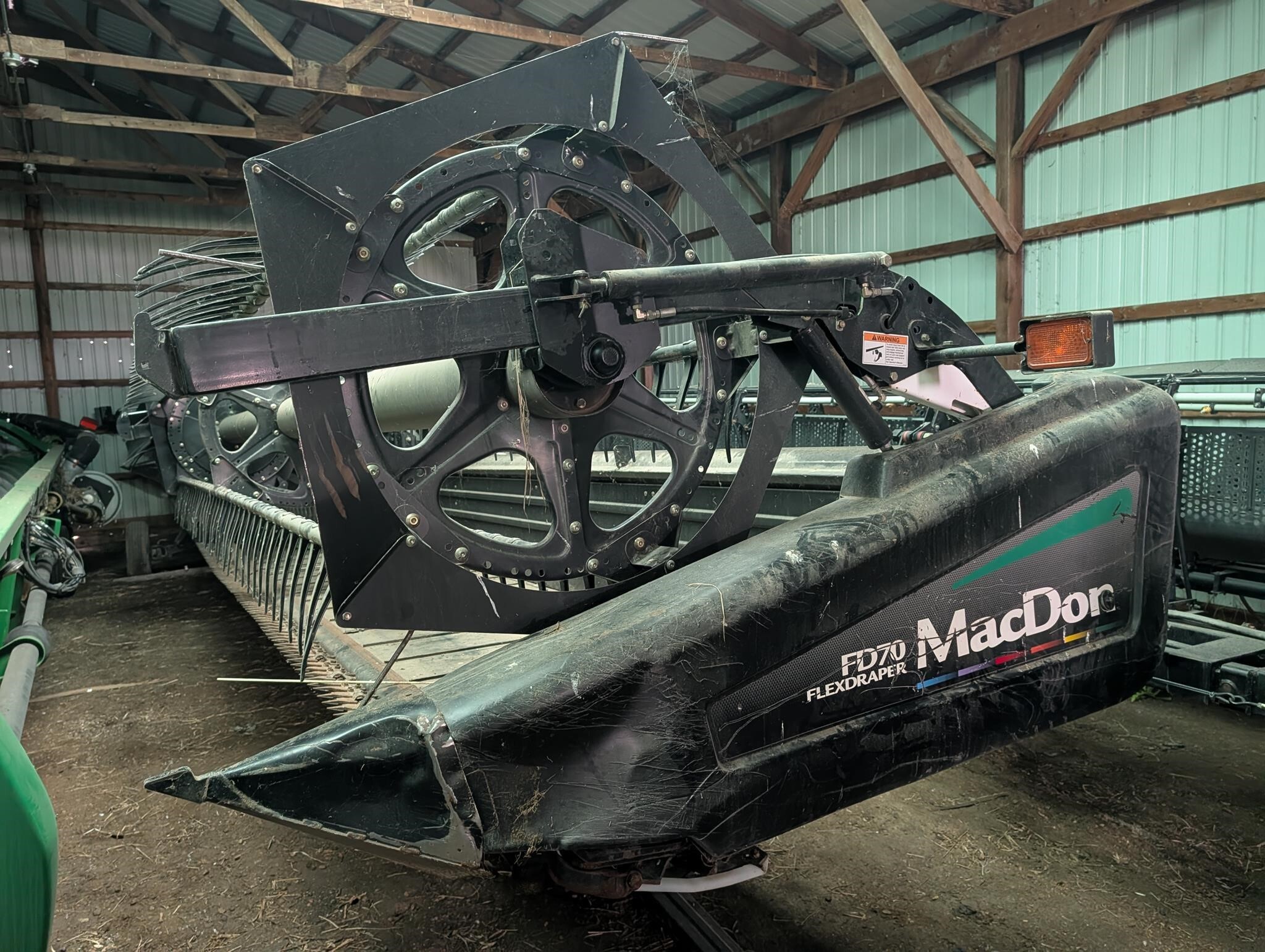 2007 MacDon FD70 Platform