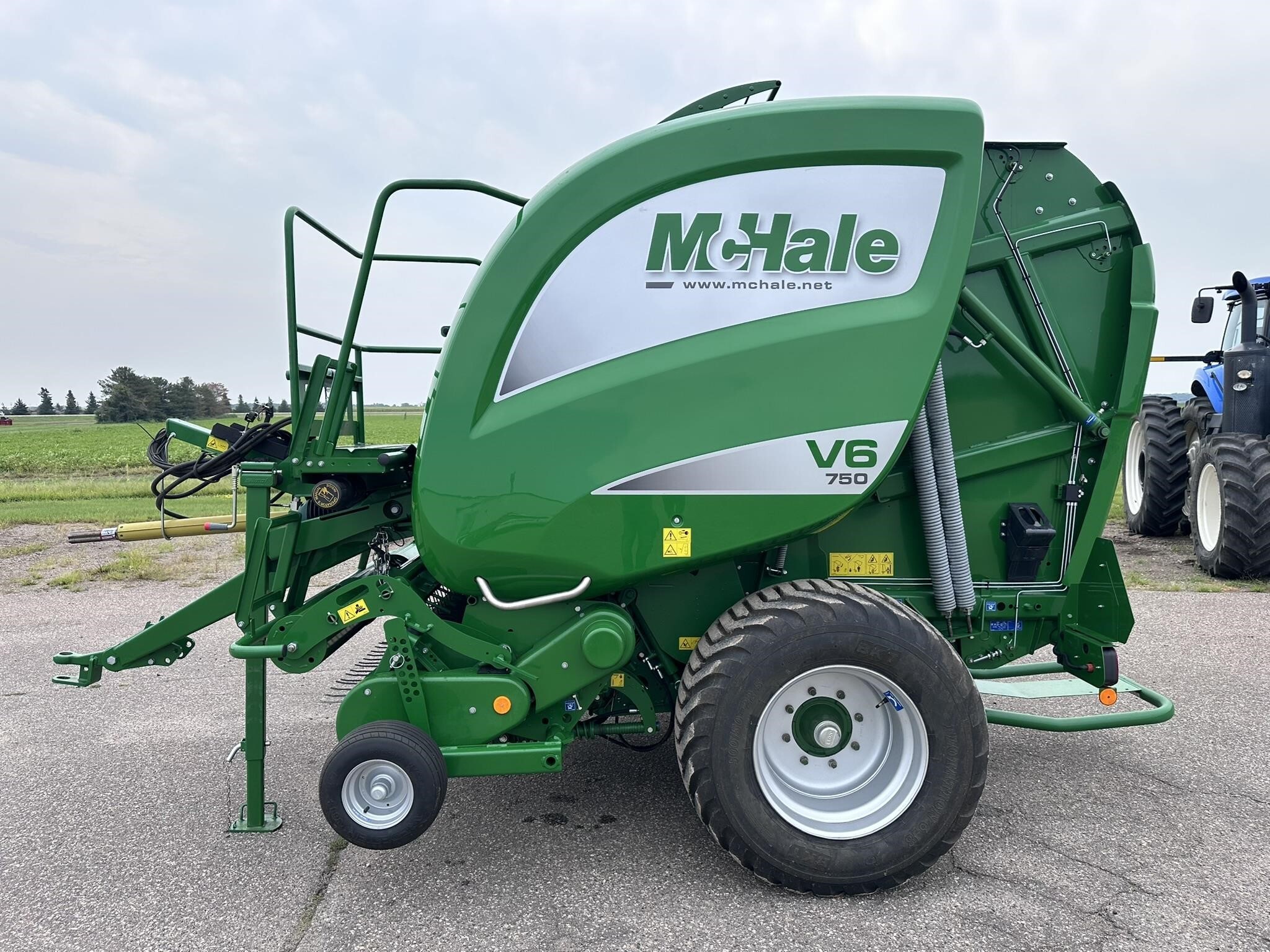  McHale V6750 Round Baler