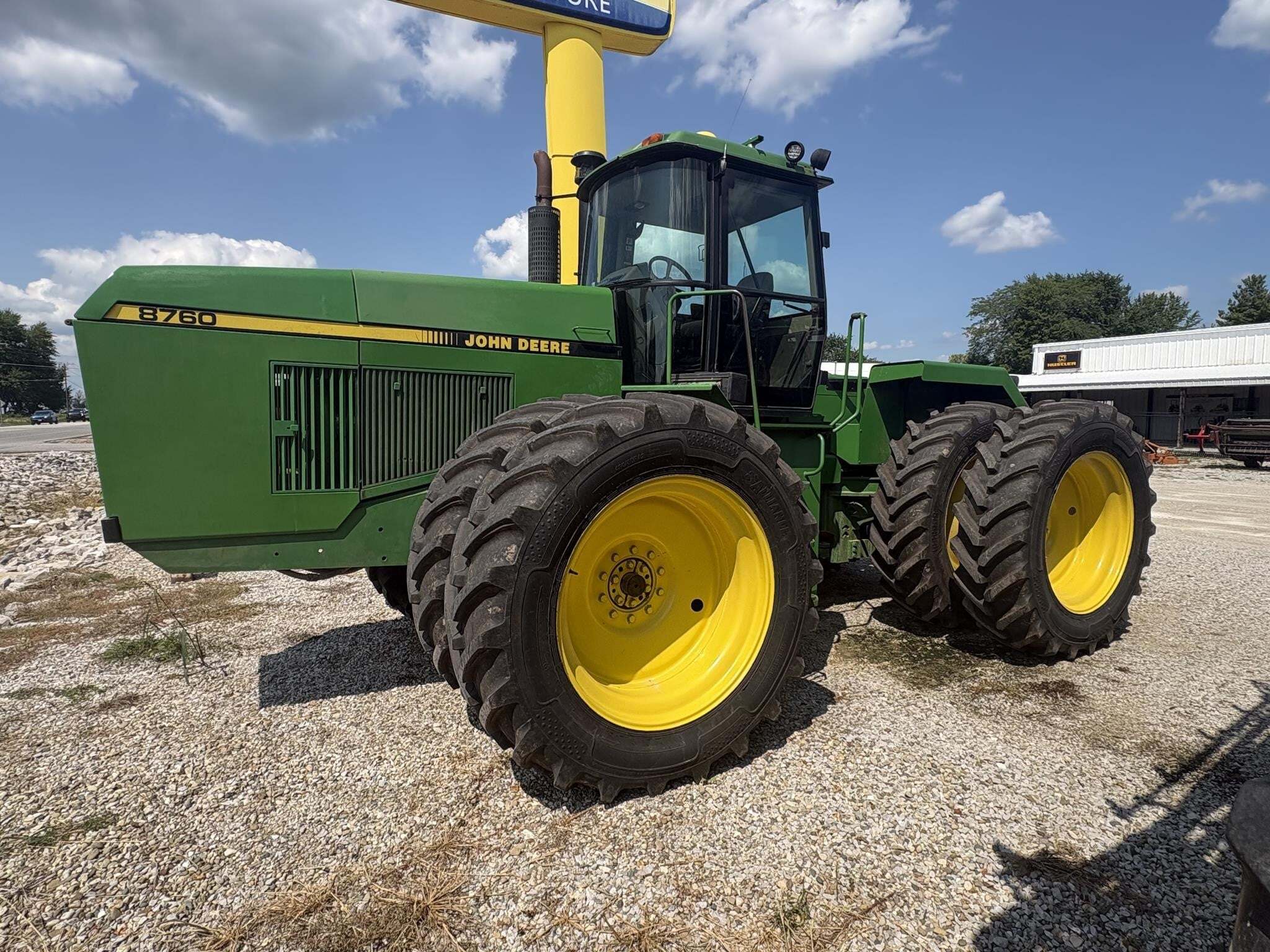 1990 John Deere 8760 Tractor