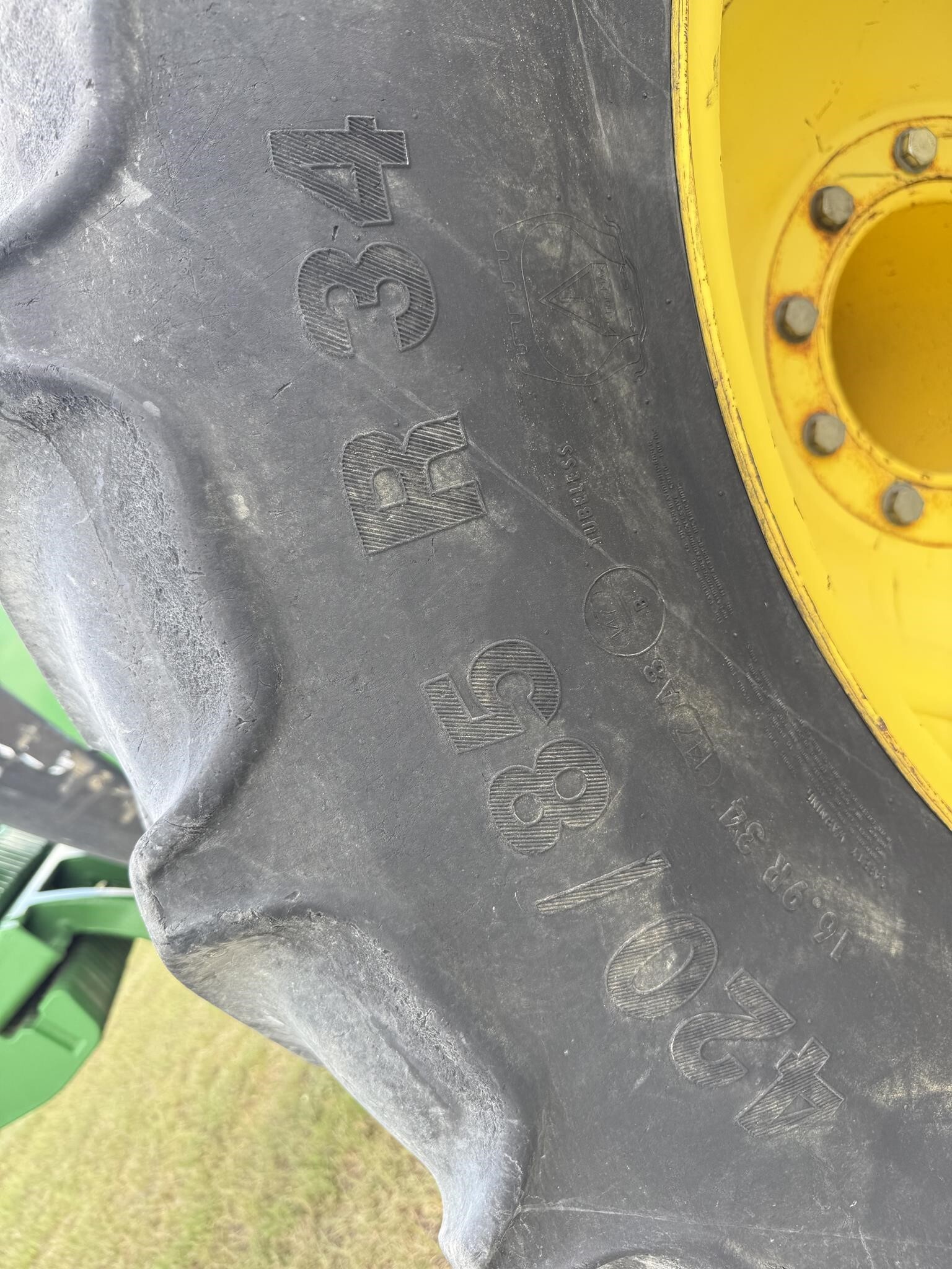 2018 John Deere 8320R Tractor