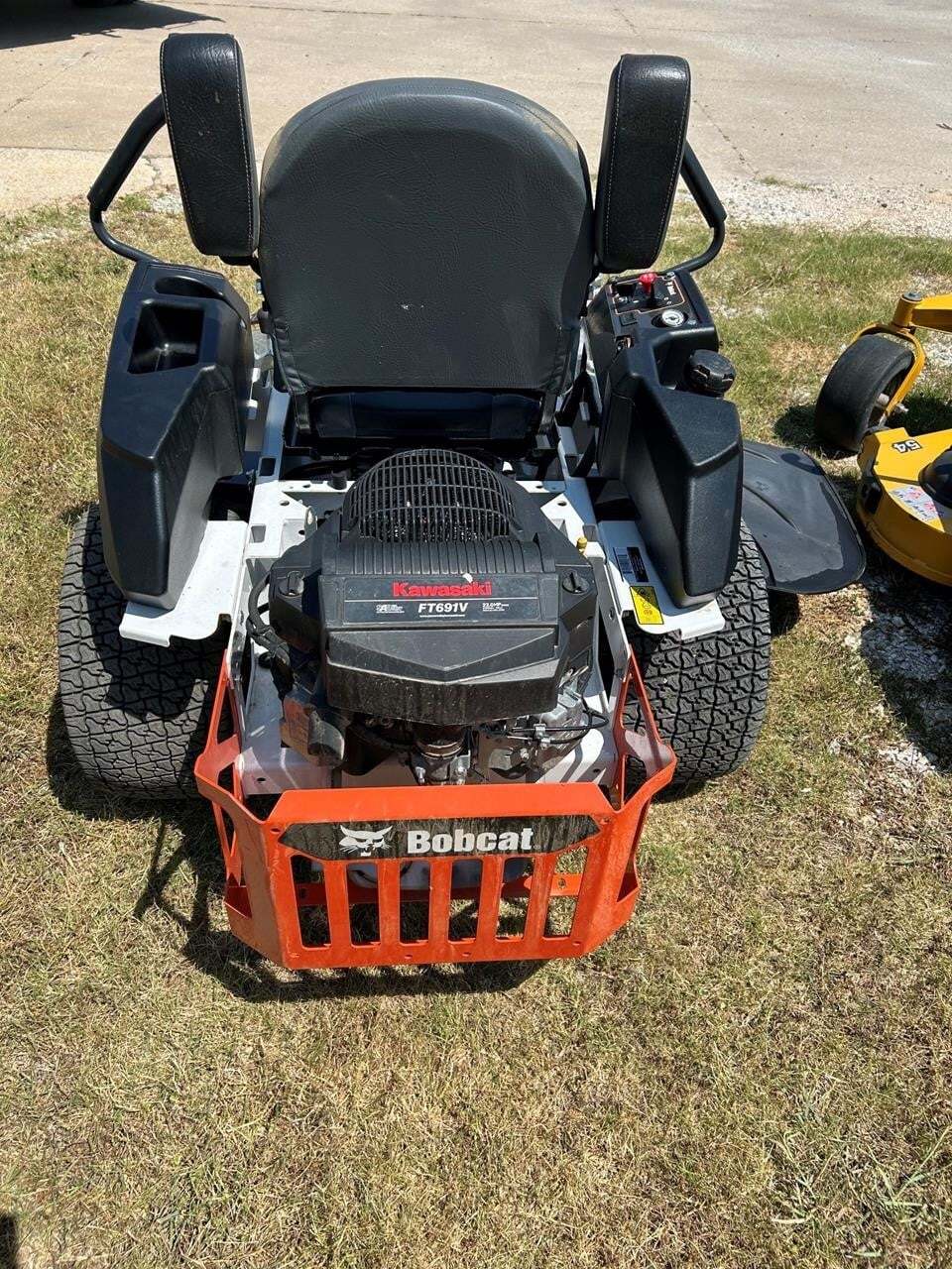 2025 Bobcat ZT3000 Lawn Mower