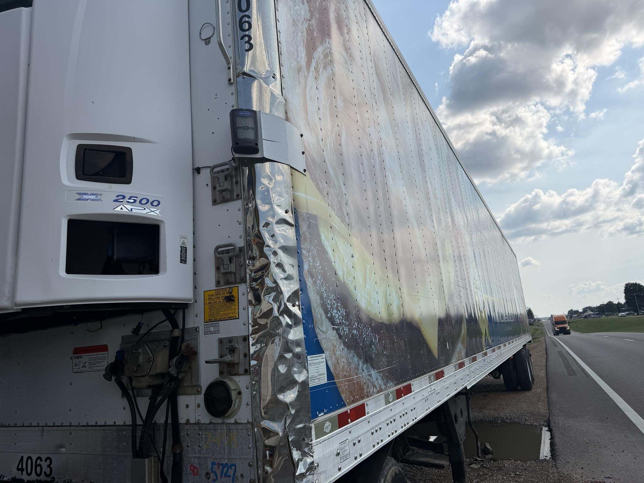 2015 Utility 53 FT REEFER Box Trucks/Trailer