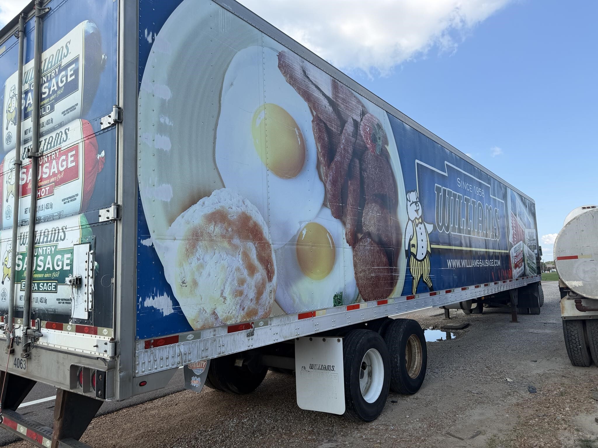 2015 Utility 53 FT REEFER Box Trucks/Trailer