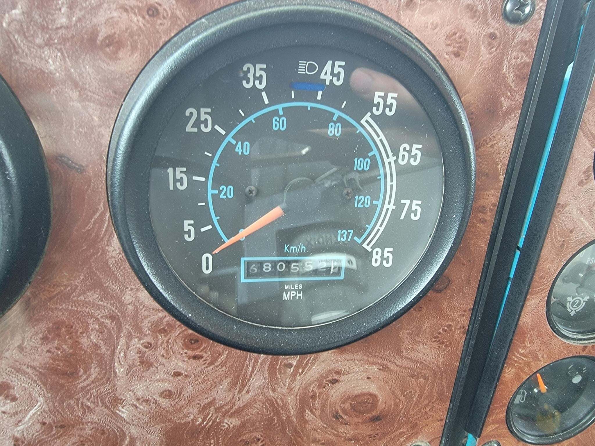 1993 International 9300 Semi Trucks/Trailer