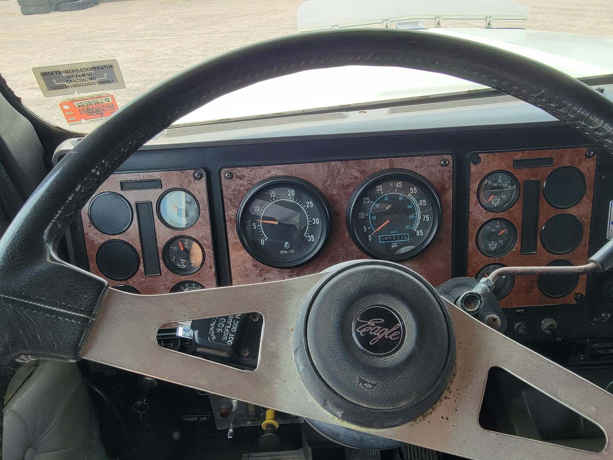 1993 International 9300 Semi Trucks/Trailer