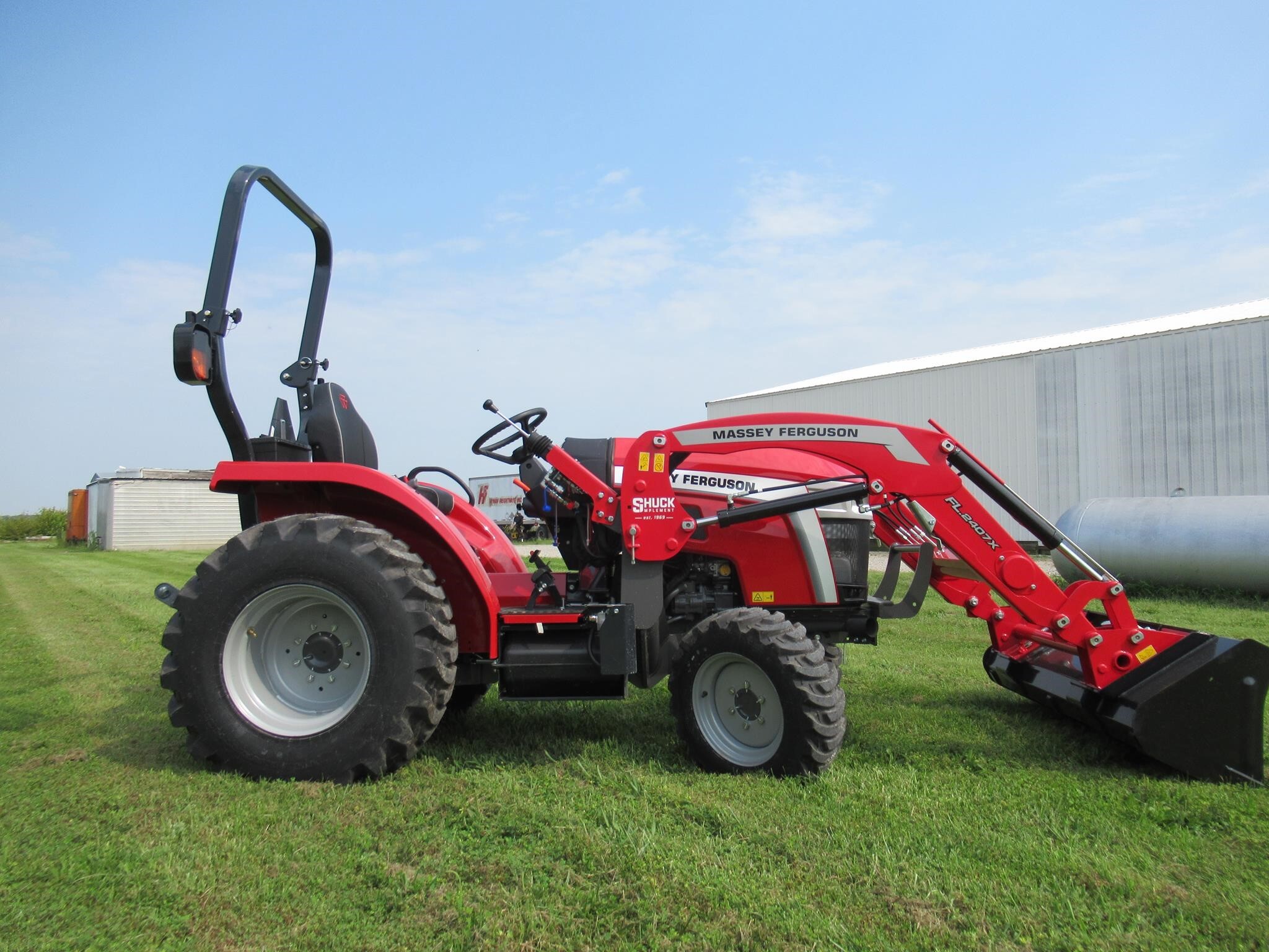2026 Massey Ferguson 1E.35 Tractor