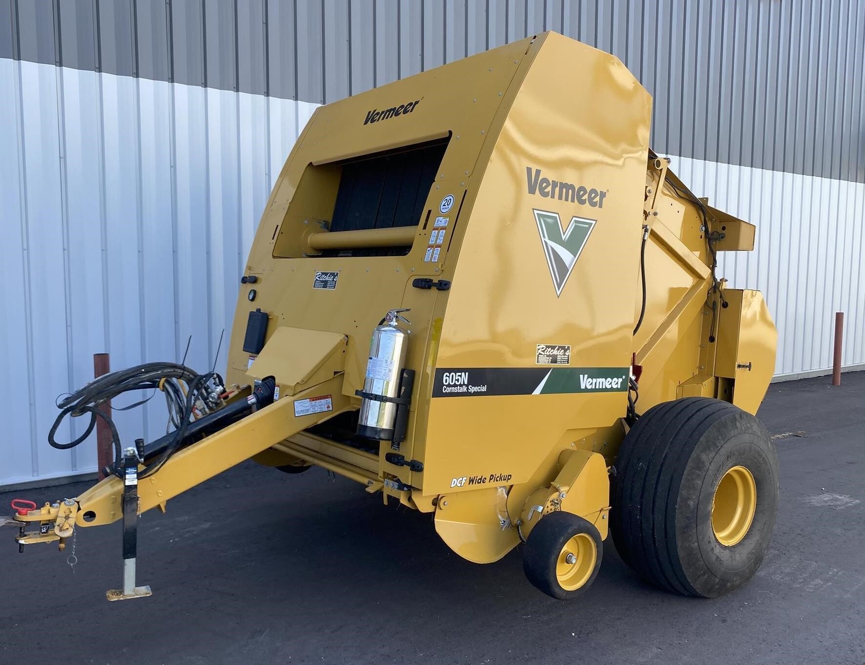 2023 Vermeer 605N Round Baler