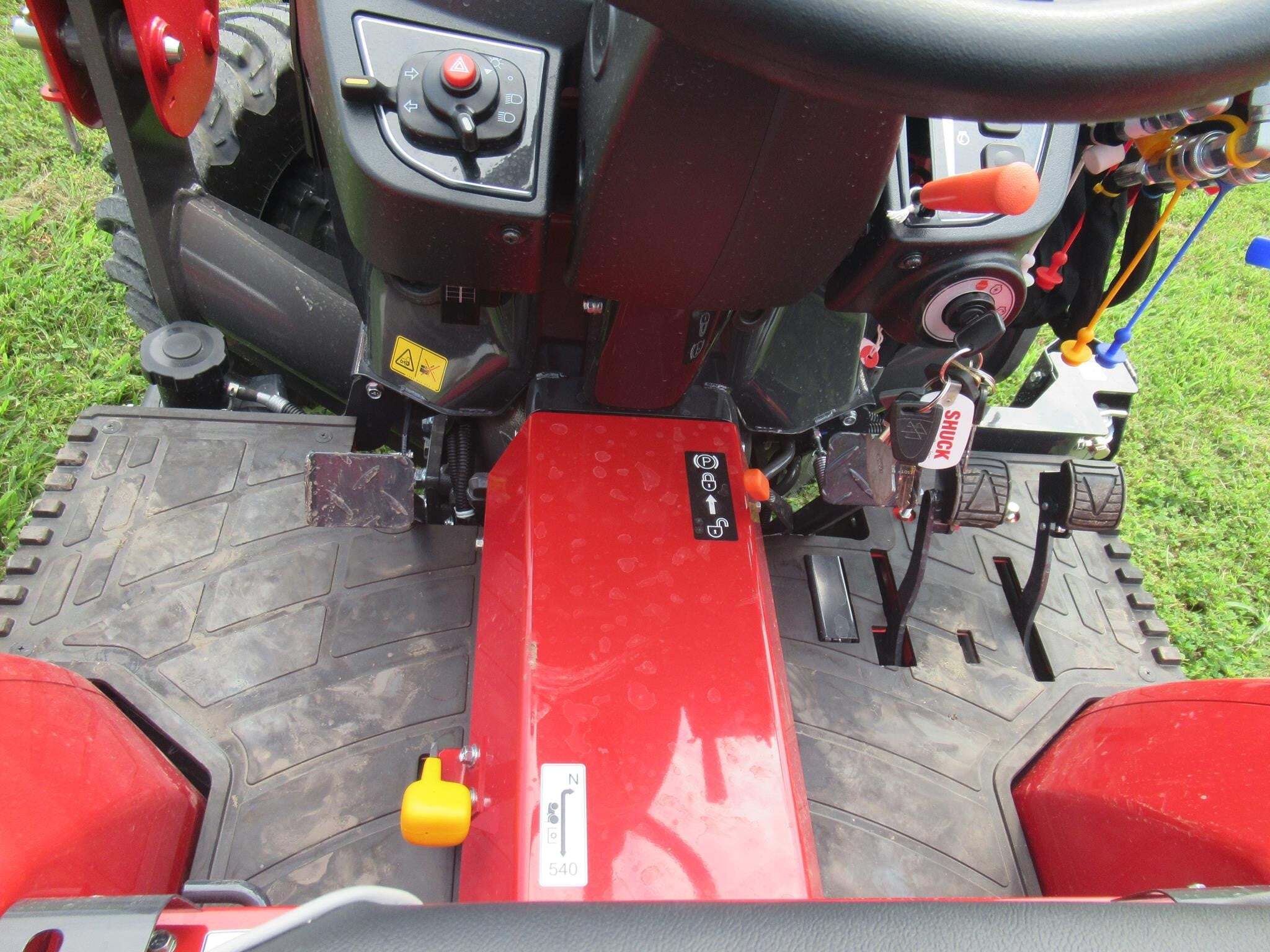 2026 Massey Ferguson 1E.35 Tractor
