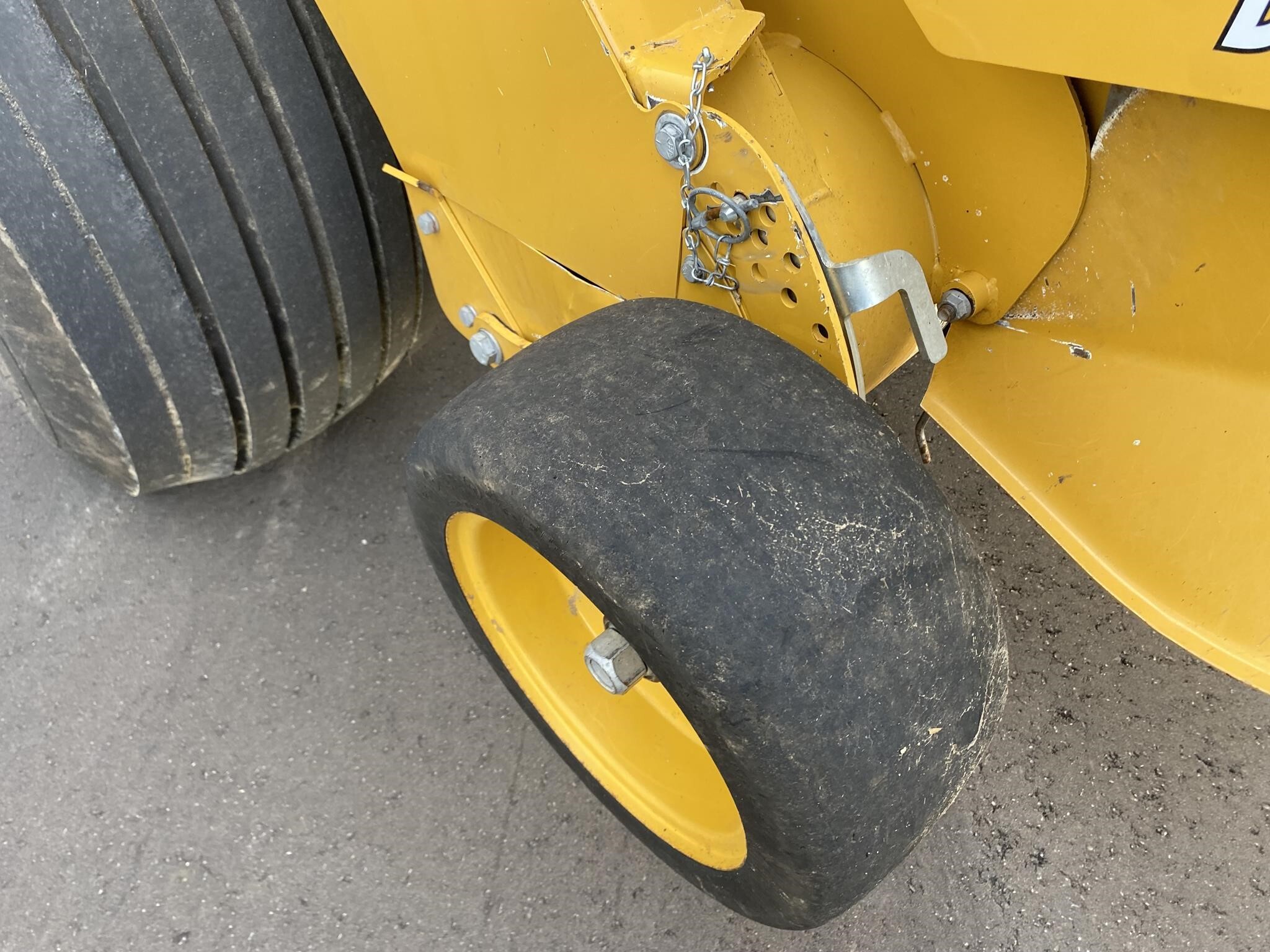 2023 Vermeer 605N Round Baler