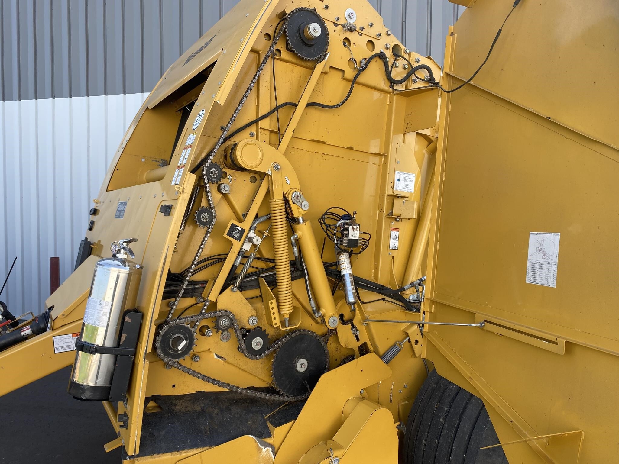 2023 Vermeer 605N Round Baler