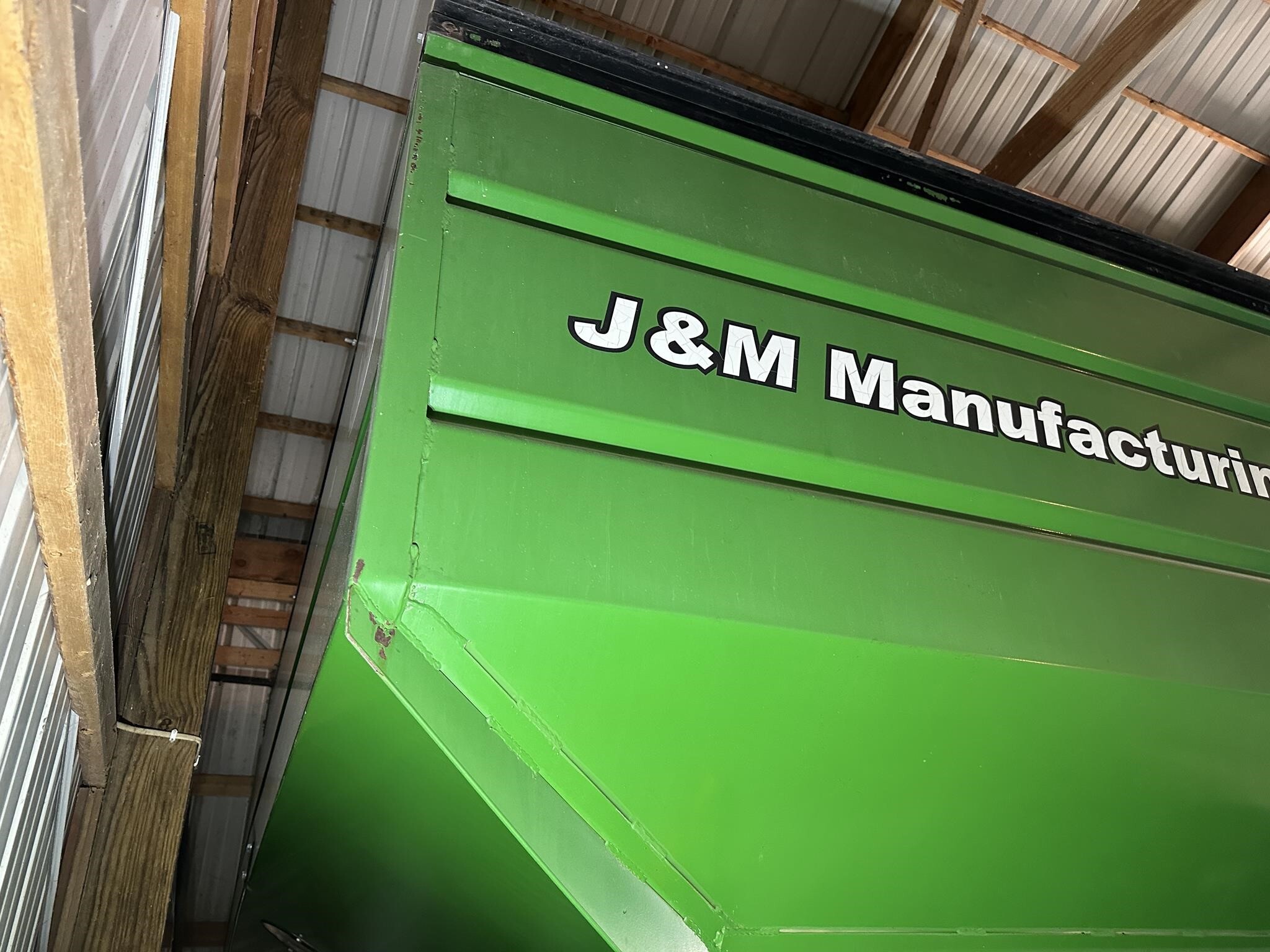 2004 J&M 875-18 Grain Cart