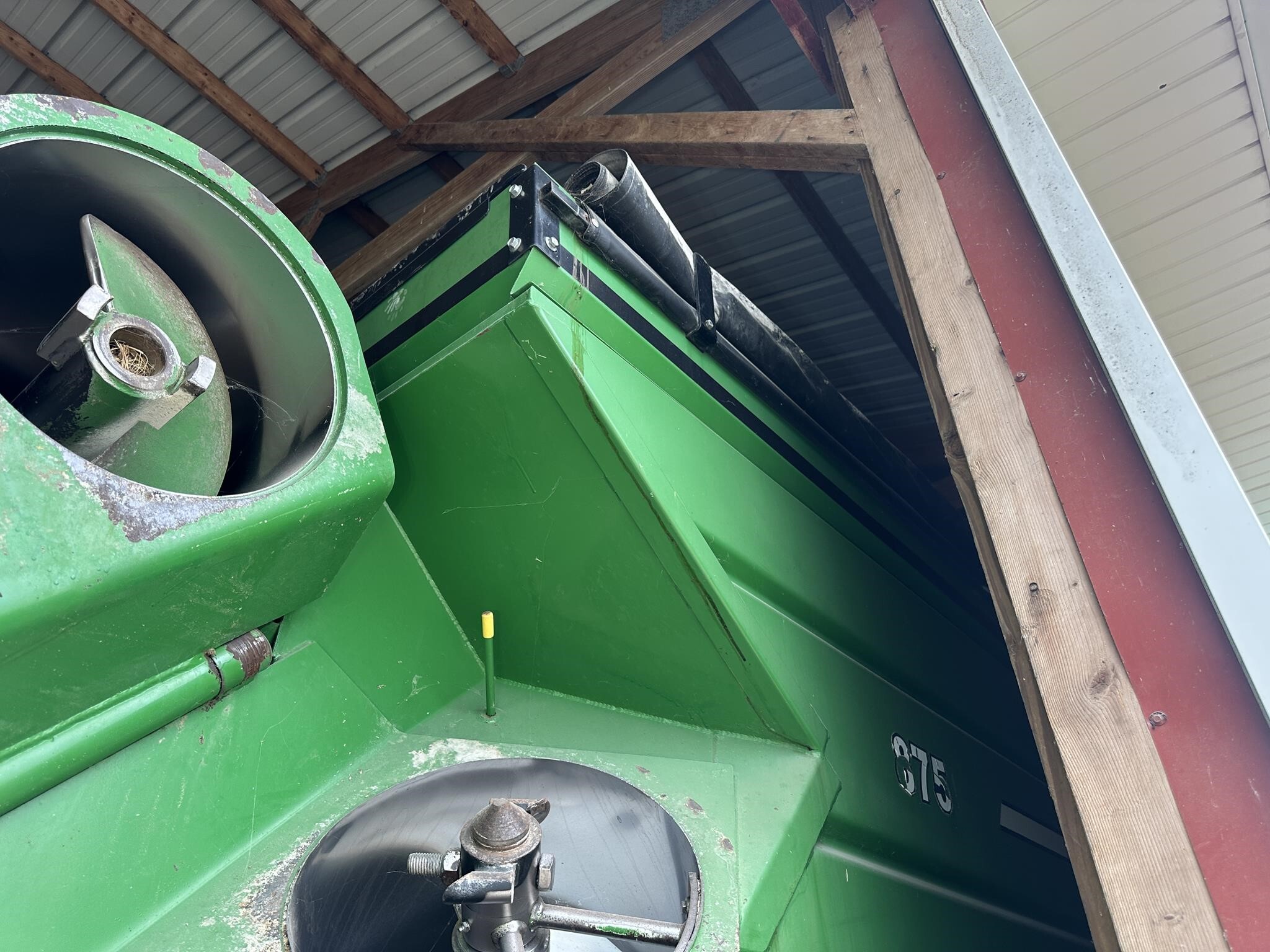2004 J&M 875-18 Grain Cart