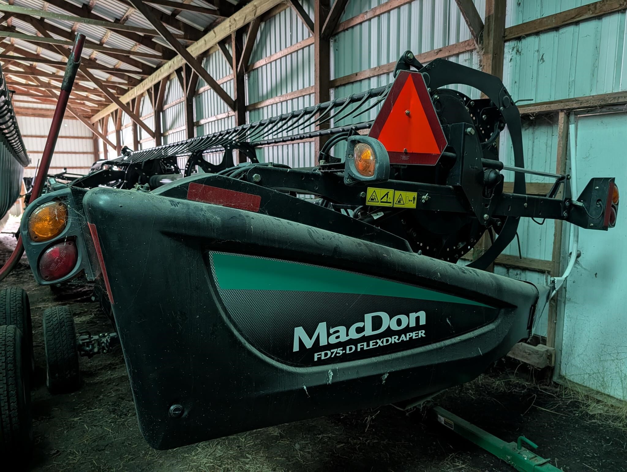 2013 MacDon FD75D Platform