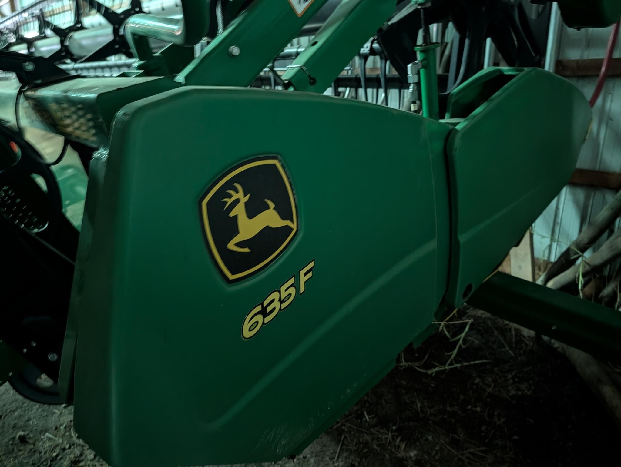 2011 John Deere 635F Platform