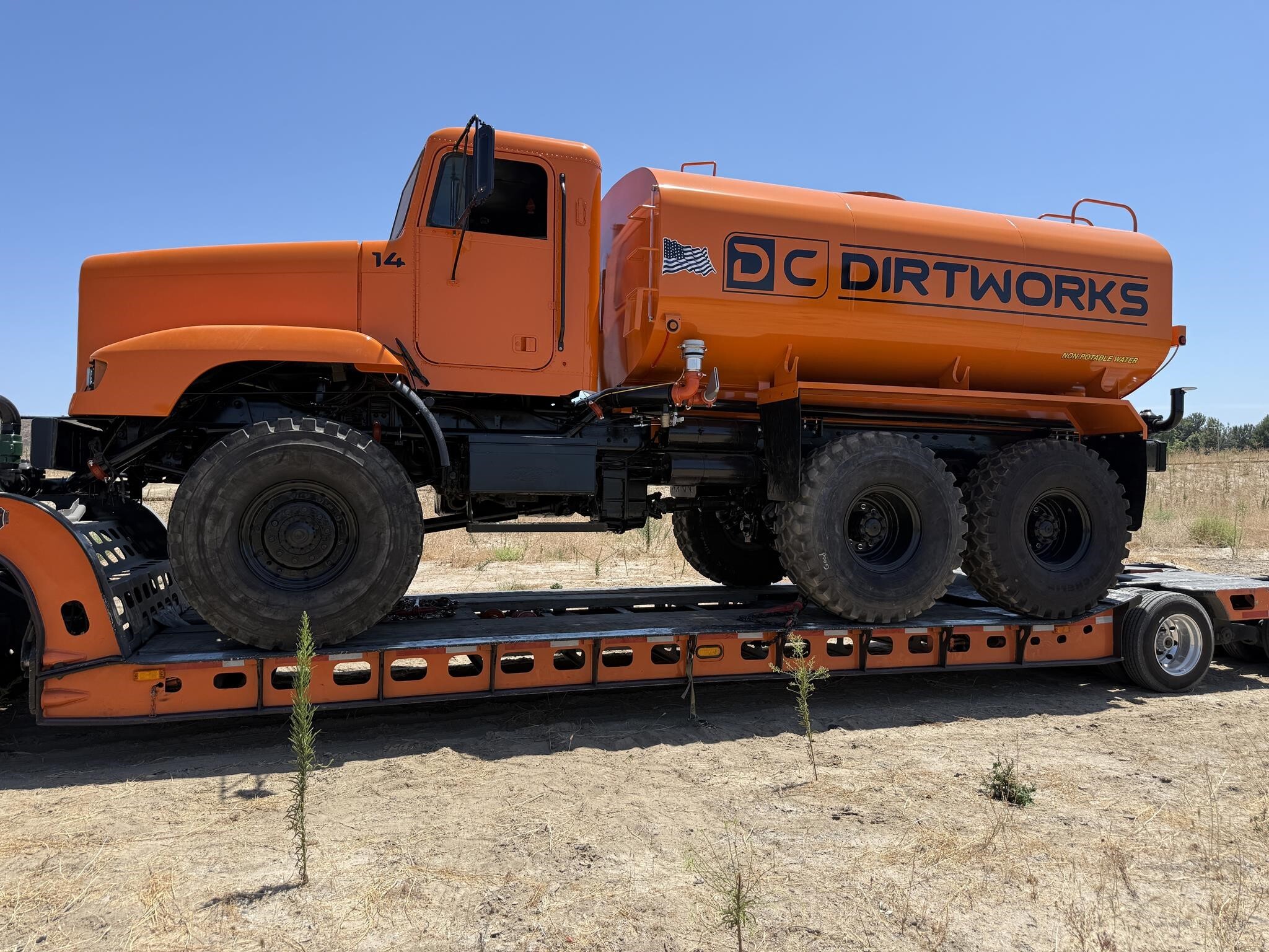 1998 Freightliner 114SD Semi Trucks/Trailer
