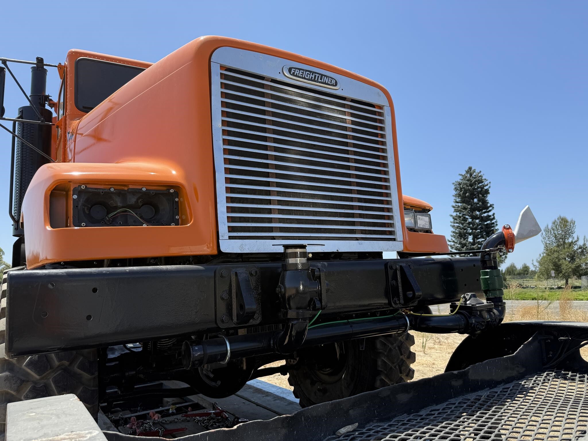 1998 Freightliner 114SD Semi Trucks/Trailer