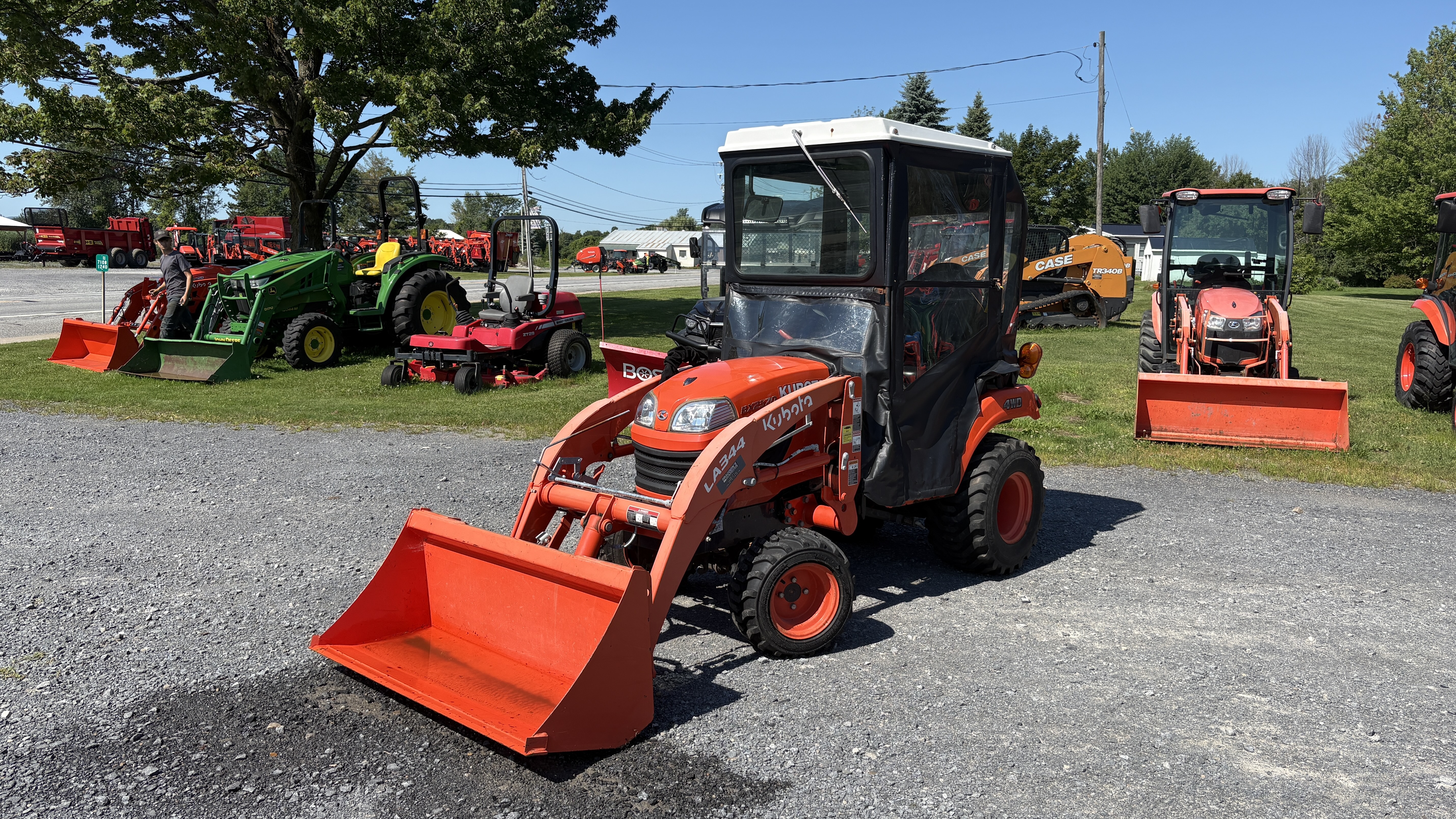  Kubota BX2370V-1 Tractor
