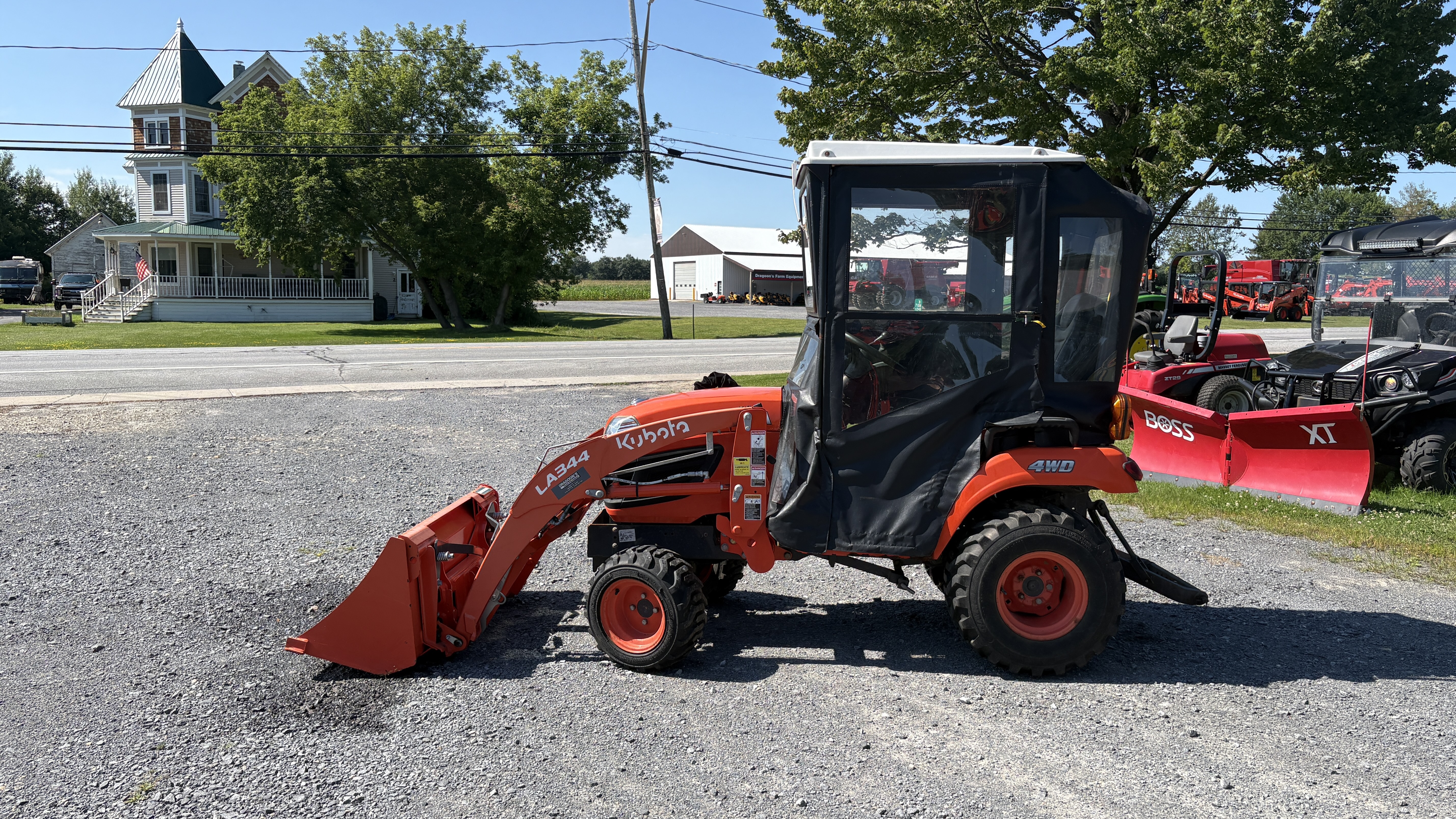 Kubota BX2370V-1 Tractor