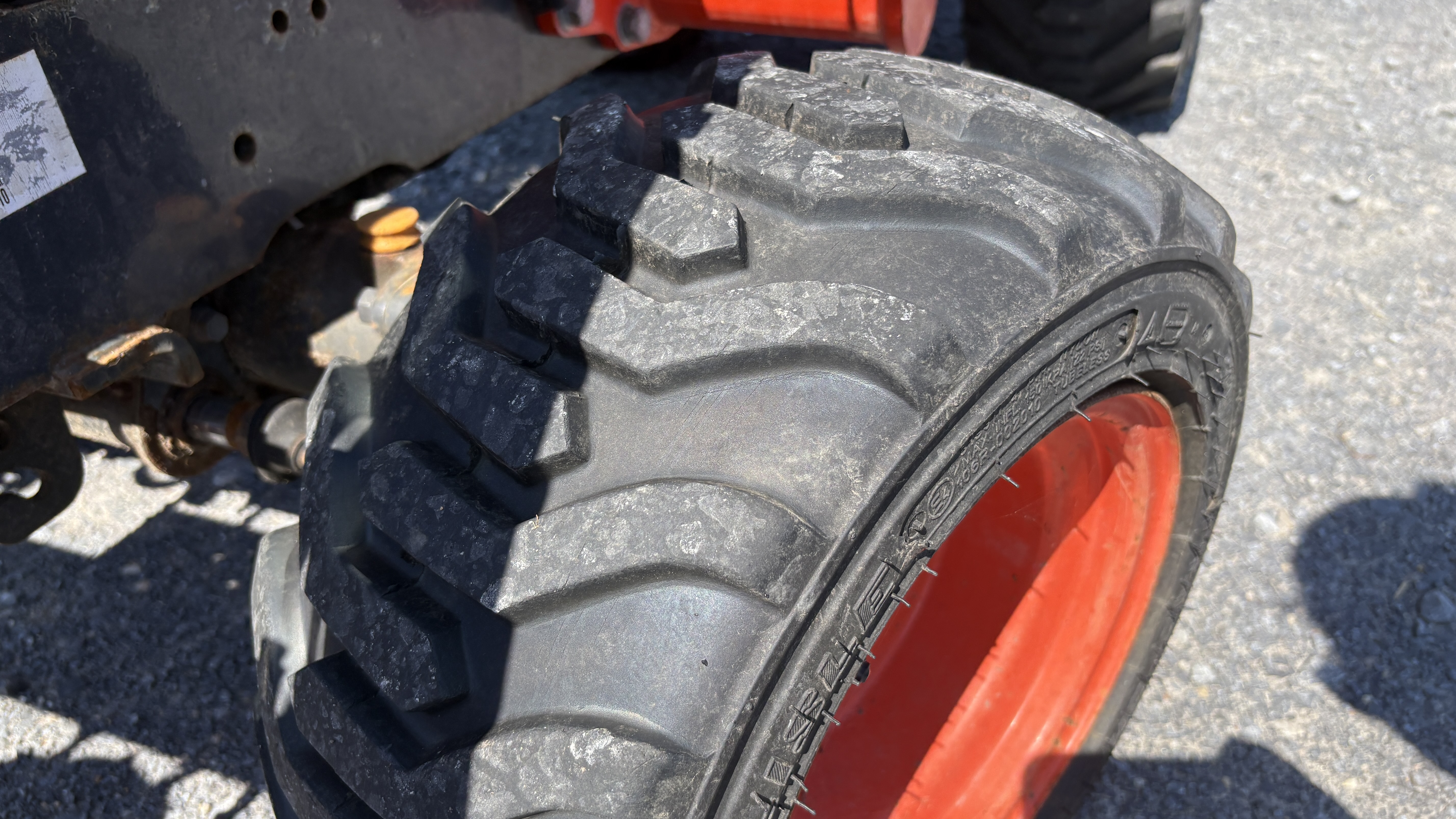  Kubota BX2370V-1 Tractor