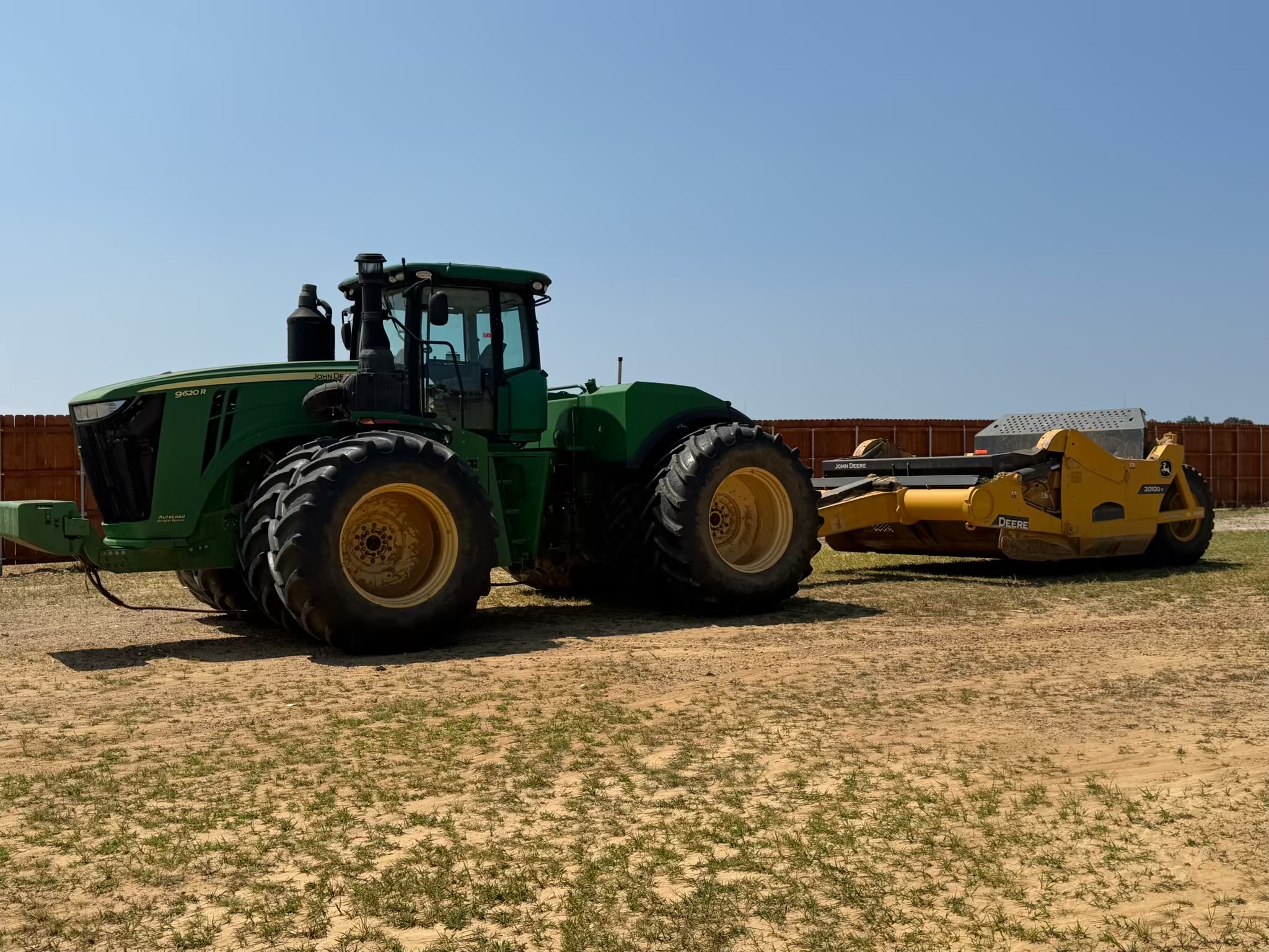 2016 John Deere 9620R Tractor