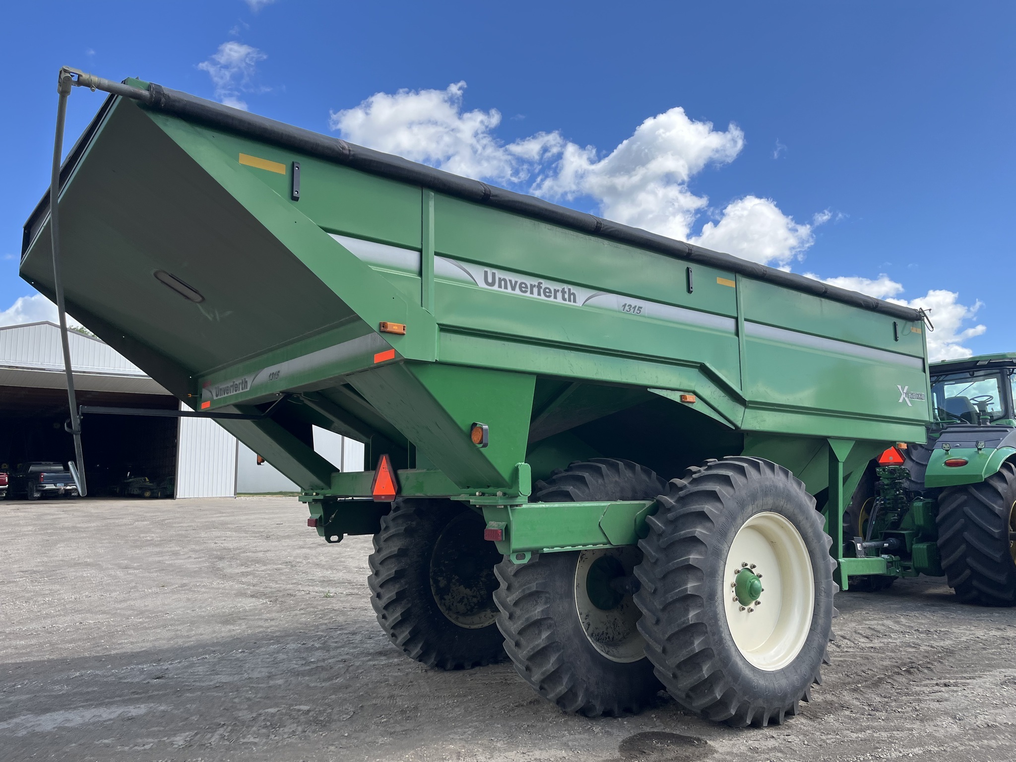 2014 Unverferth 1315 Grain Cart