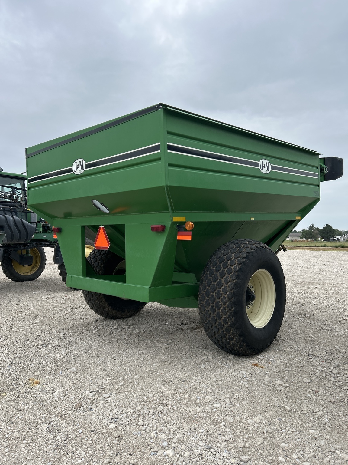 2002 J&M 750 Grain Cart