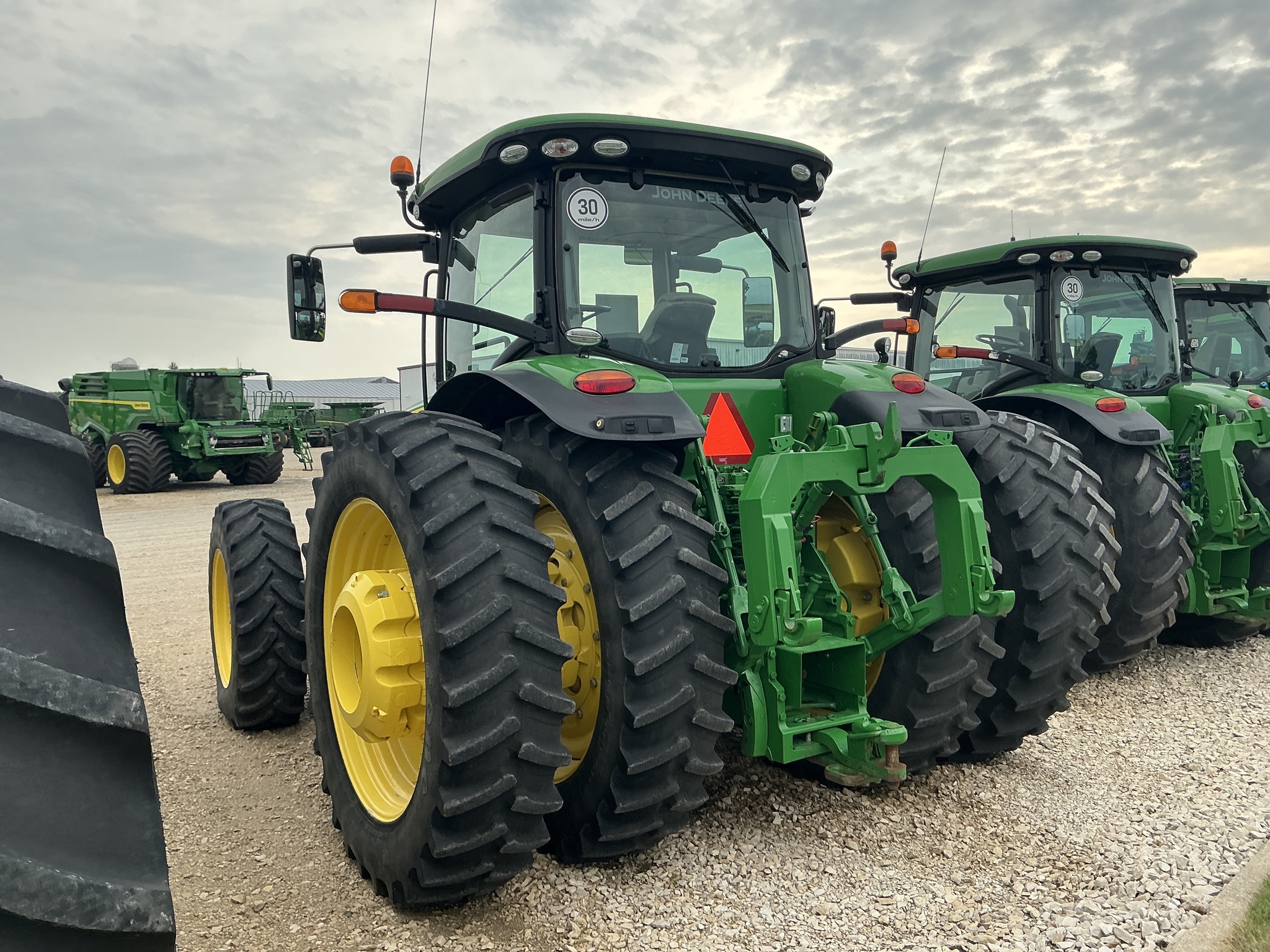 2020 John Deere 8370R Tractor