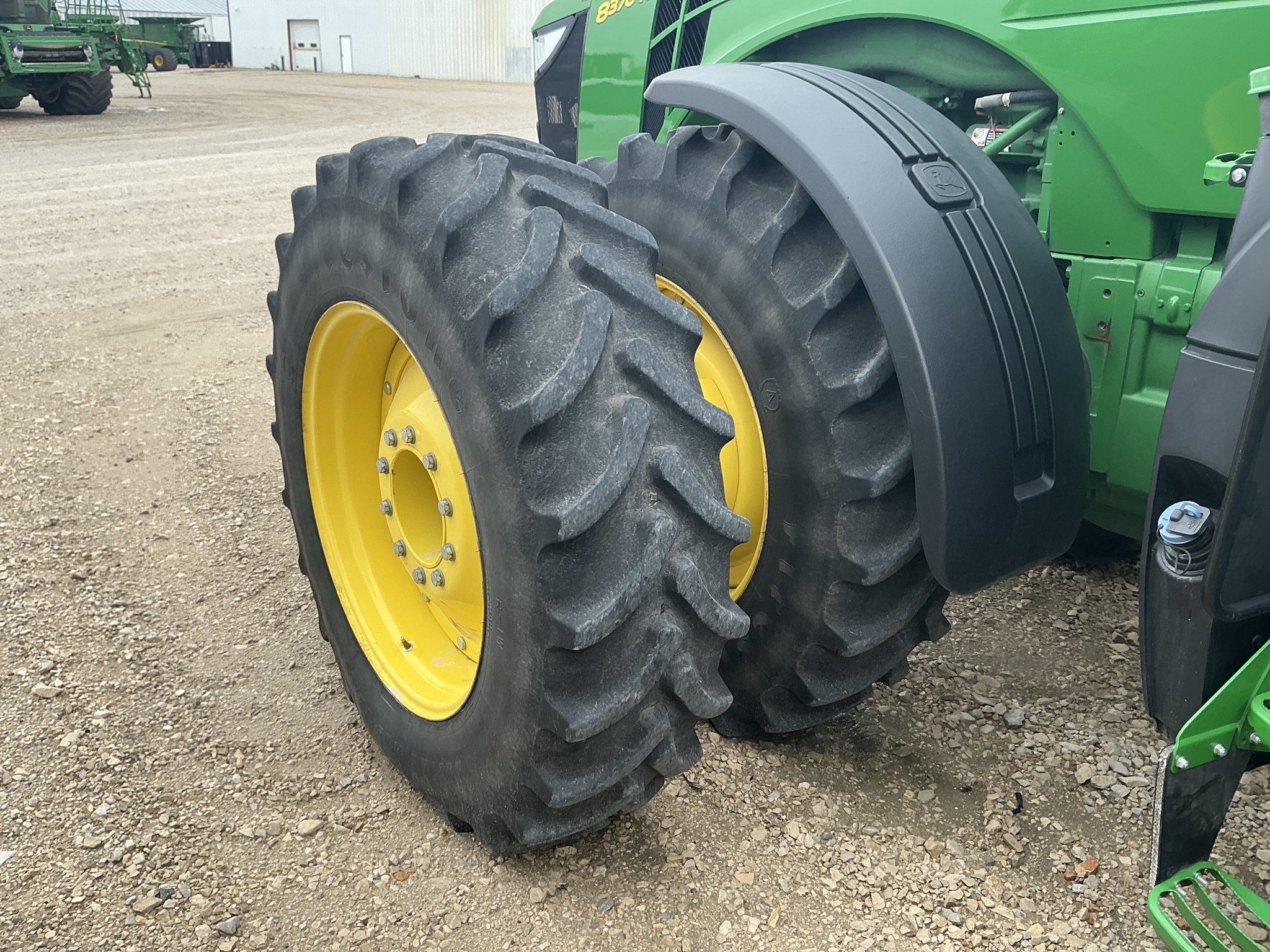 2020 John Deere 8370R Tractor