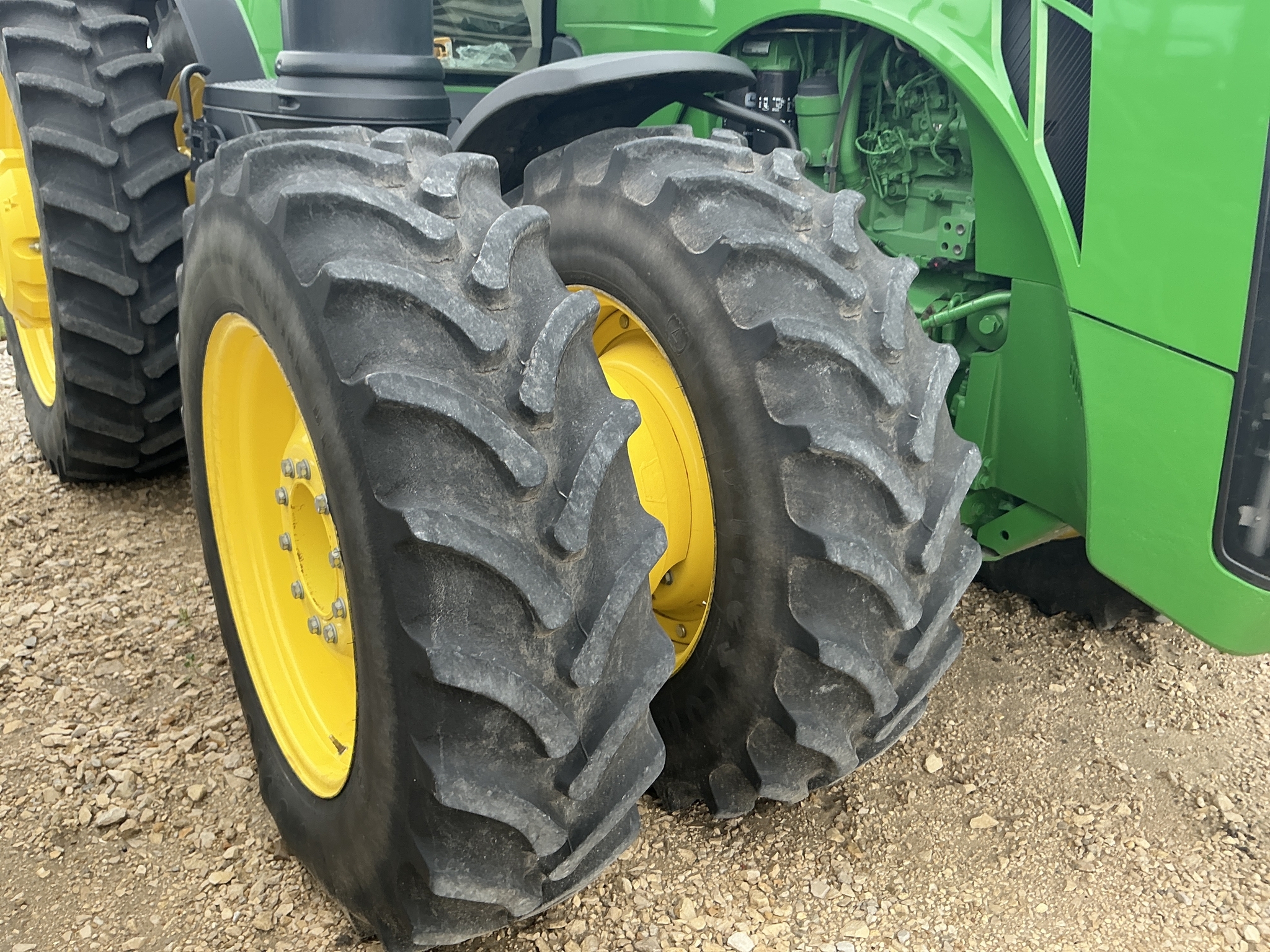 2020 John Deere 8370R Tractor