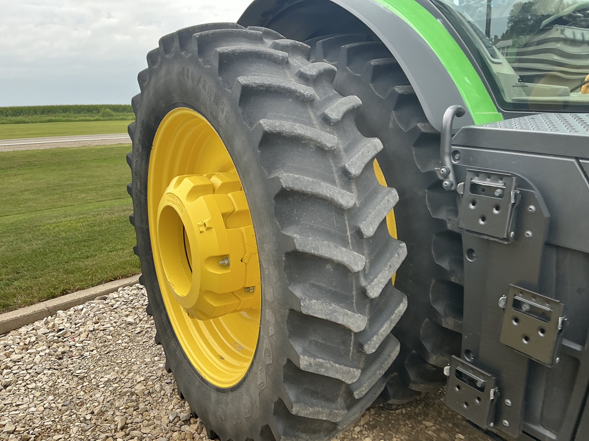 2020 John Deere 8370R Tractor