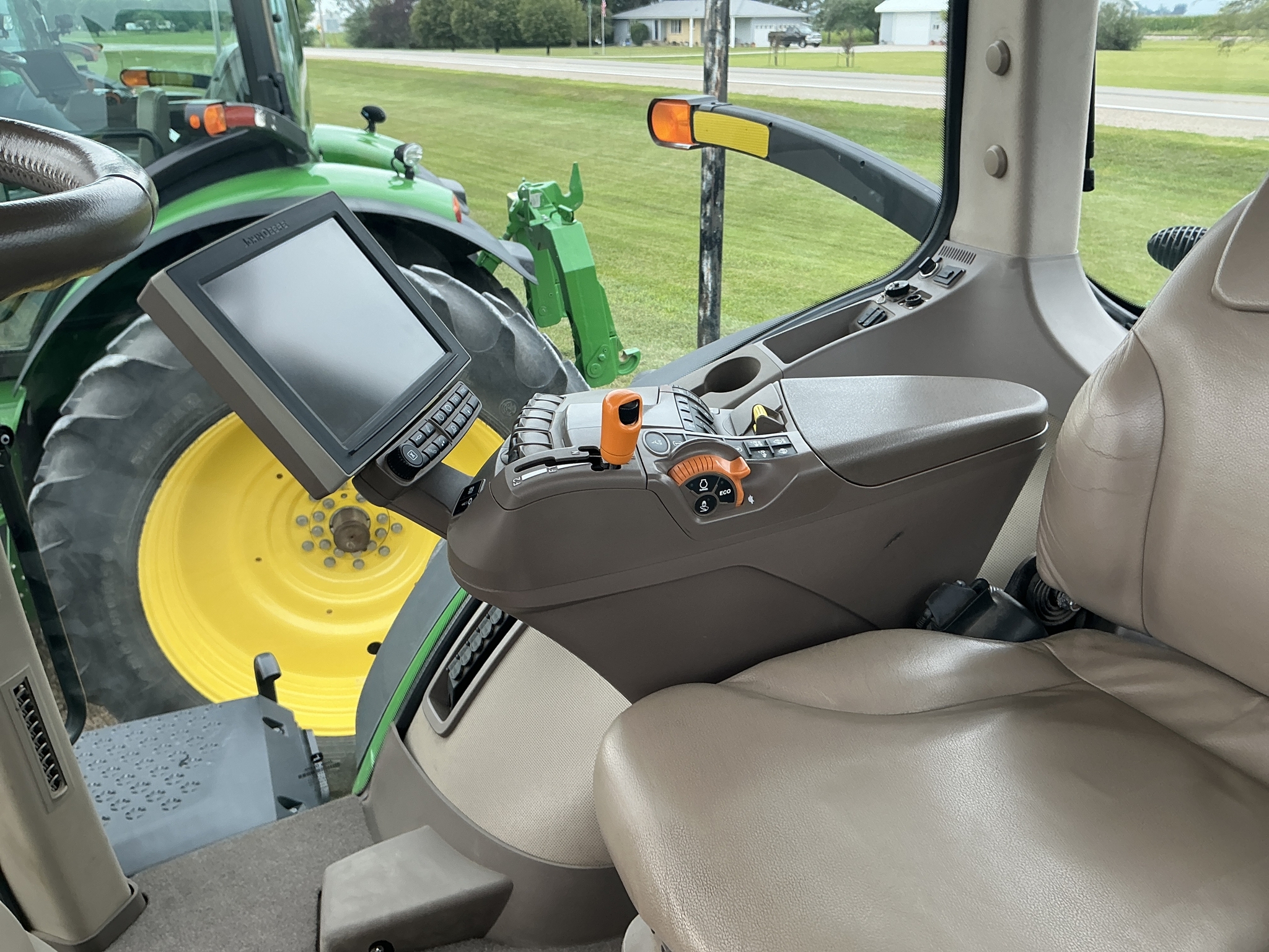 2020 John Deere 8370R Tractor