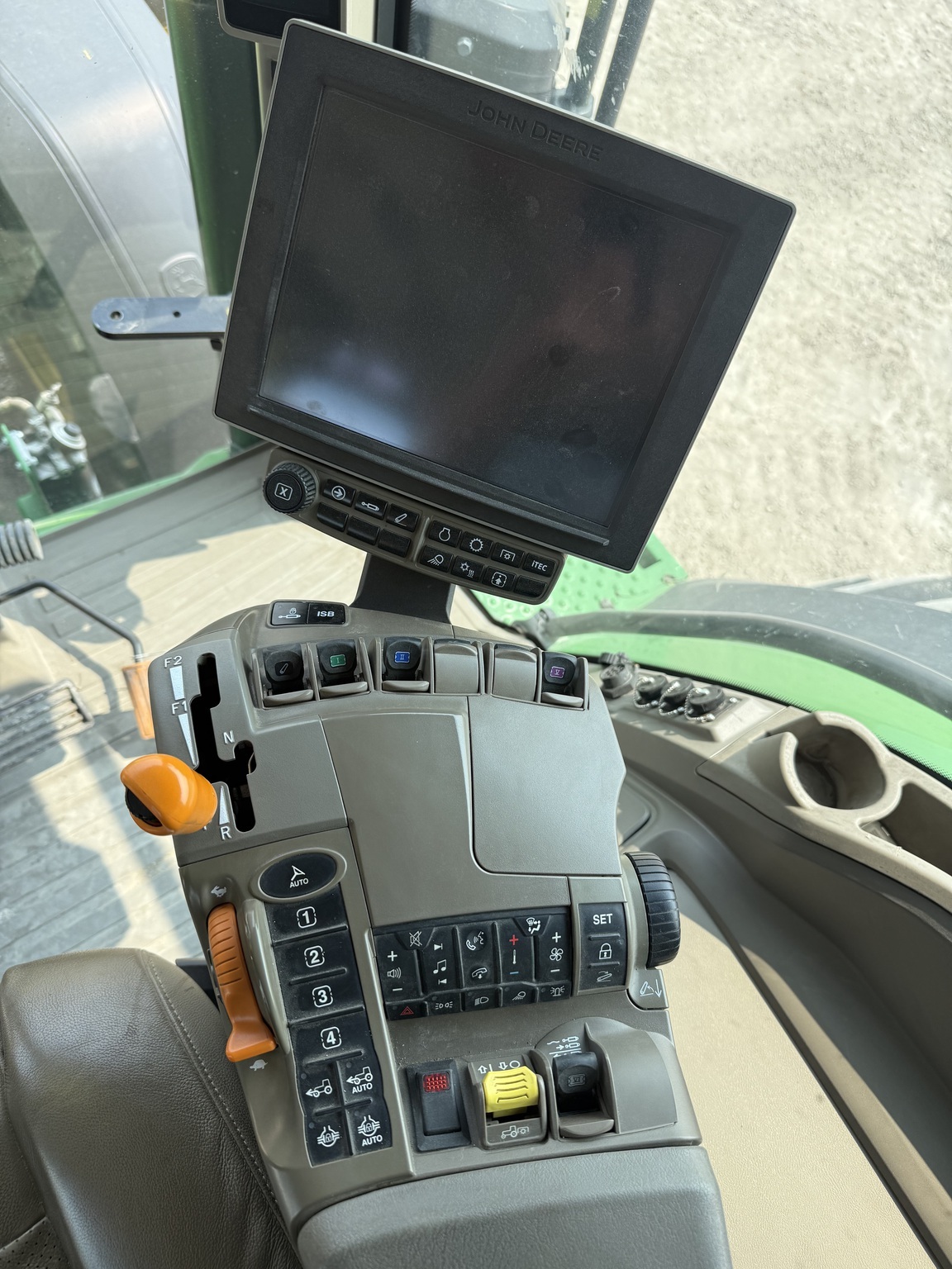 2022 John Deere 8R 340 Tractor