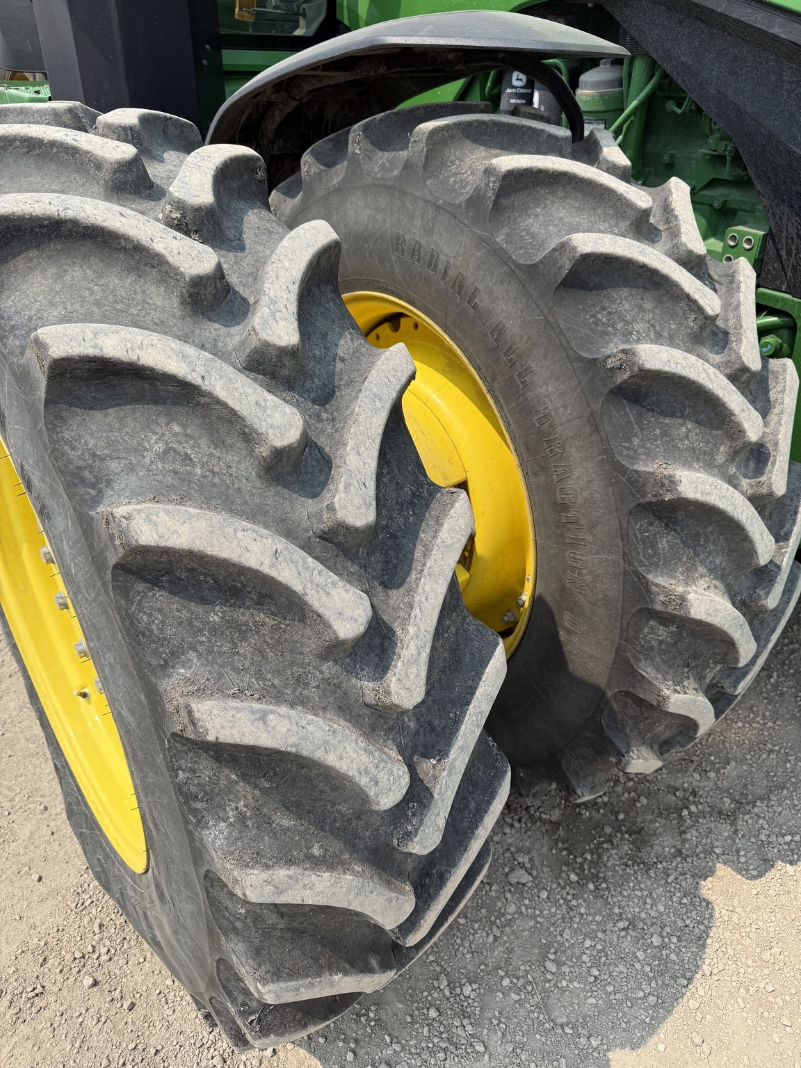 2022 John Deere 8R 340 Tractor