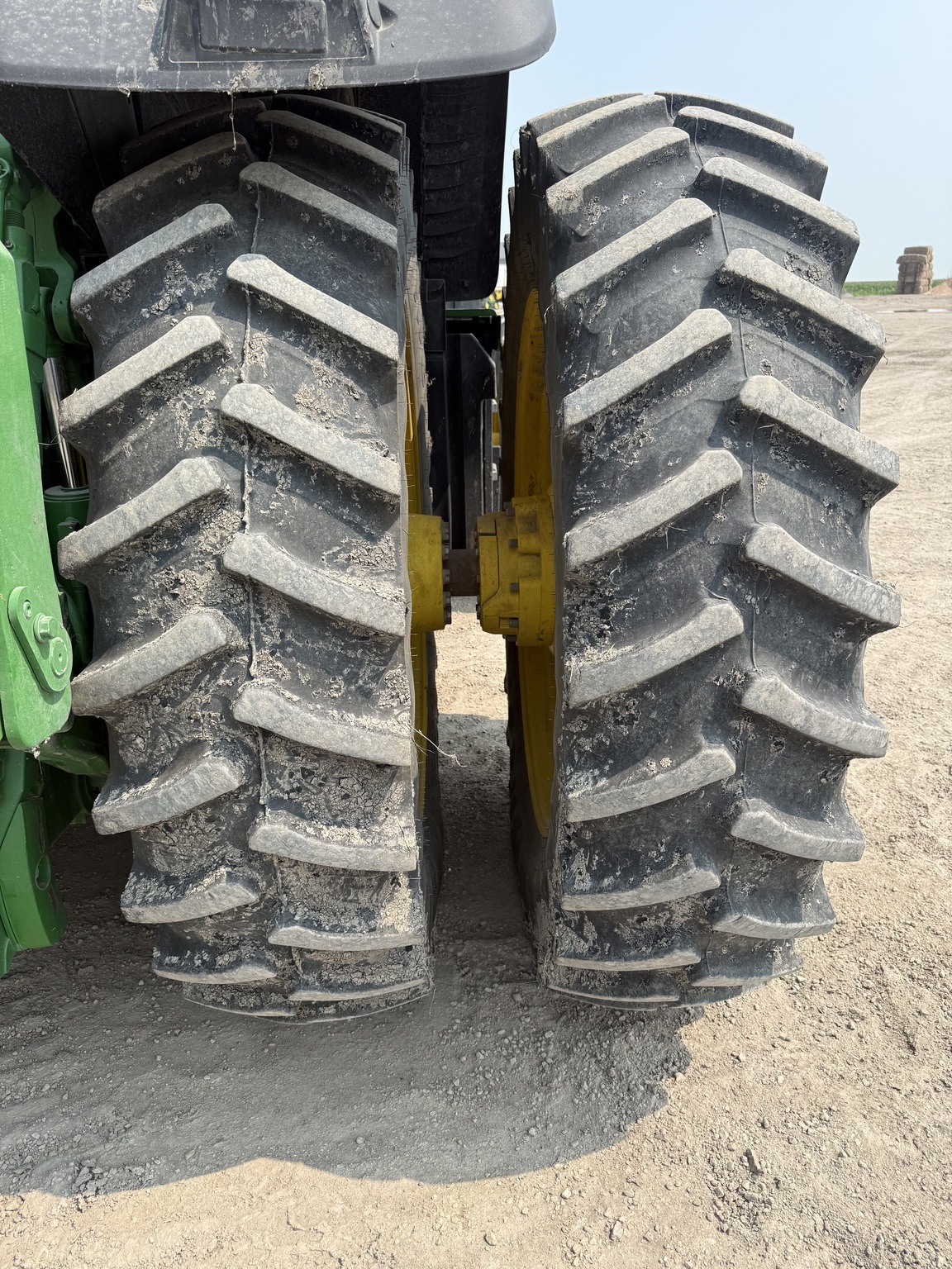 2022 John Deere 8R 340 Tractor