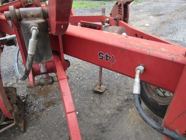  Case IH 145 Plow