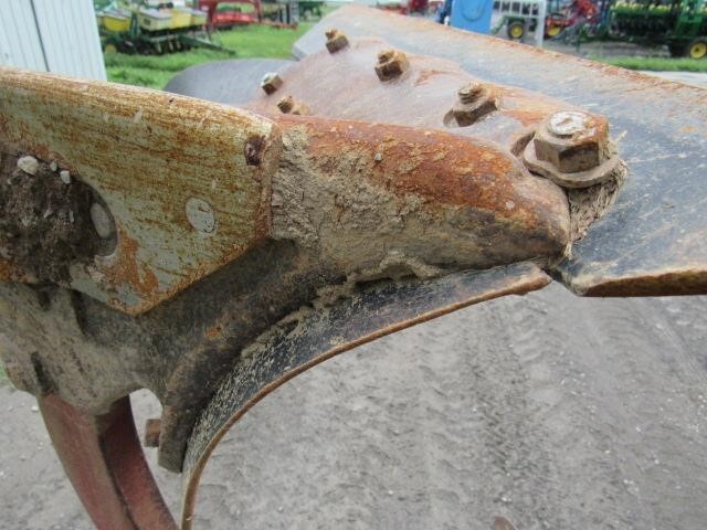  Case IH 145 Plow