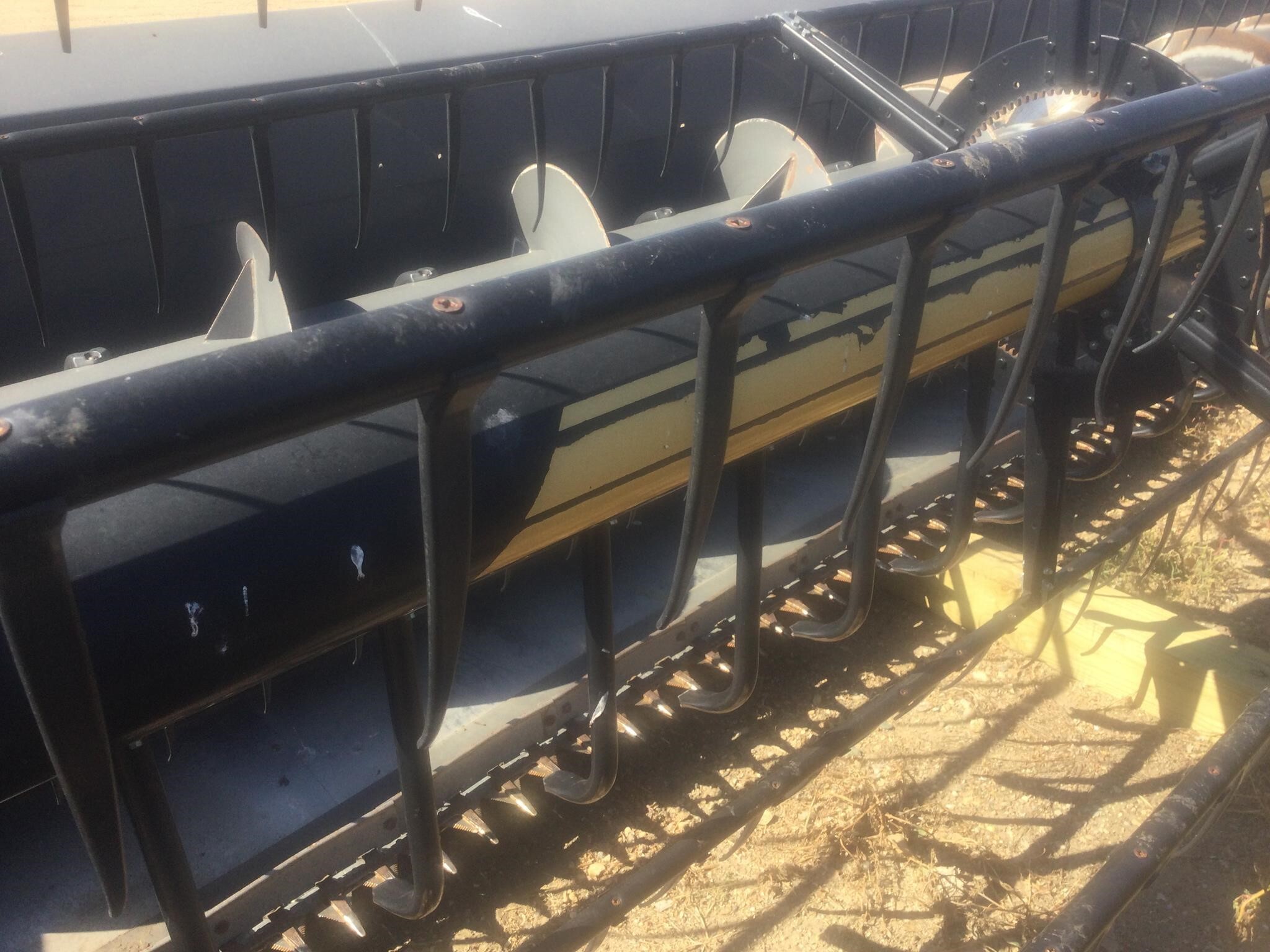 2007 Gleaner 8200 Platform