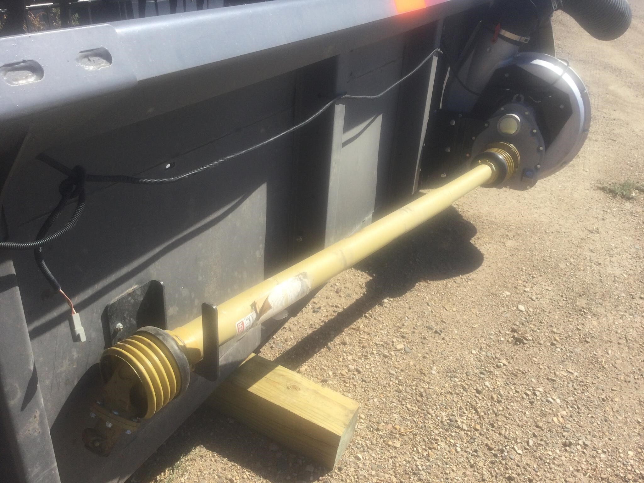 2007 Gleaner 8200 Platform