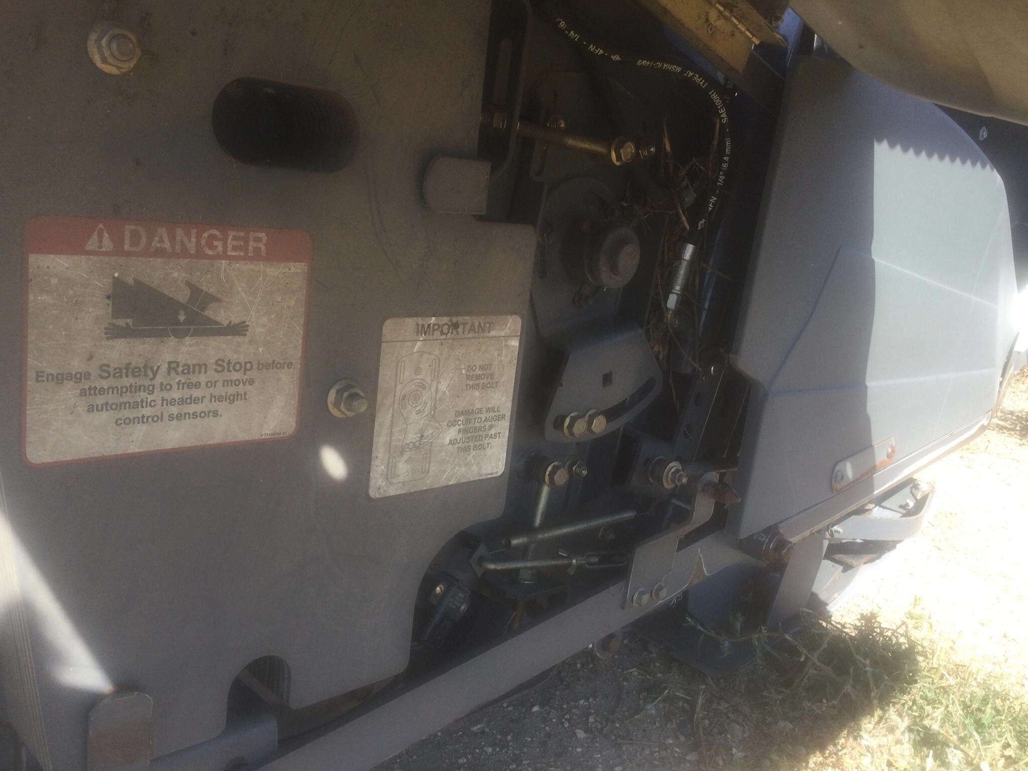 2007 Gleaner 8200 Platform