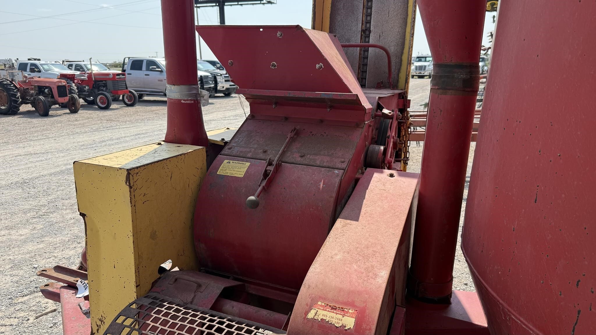  New Holland 358 Grinders and Mixer
