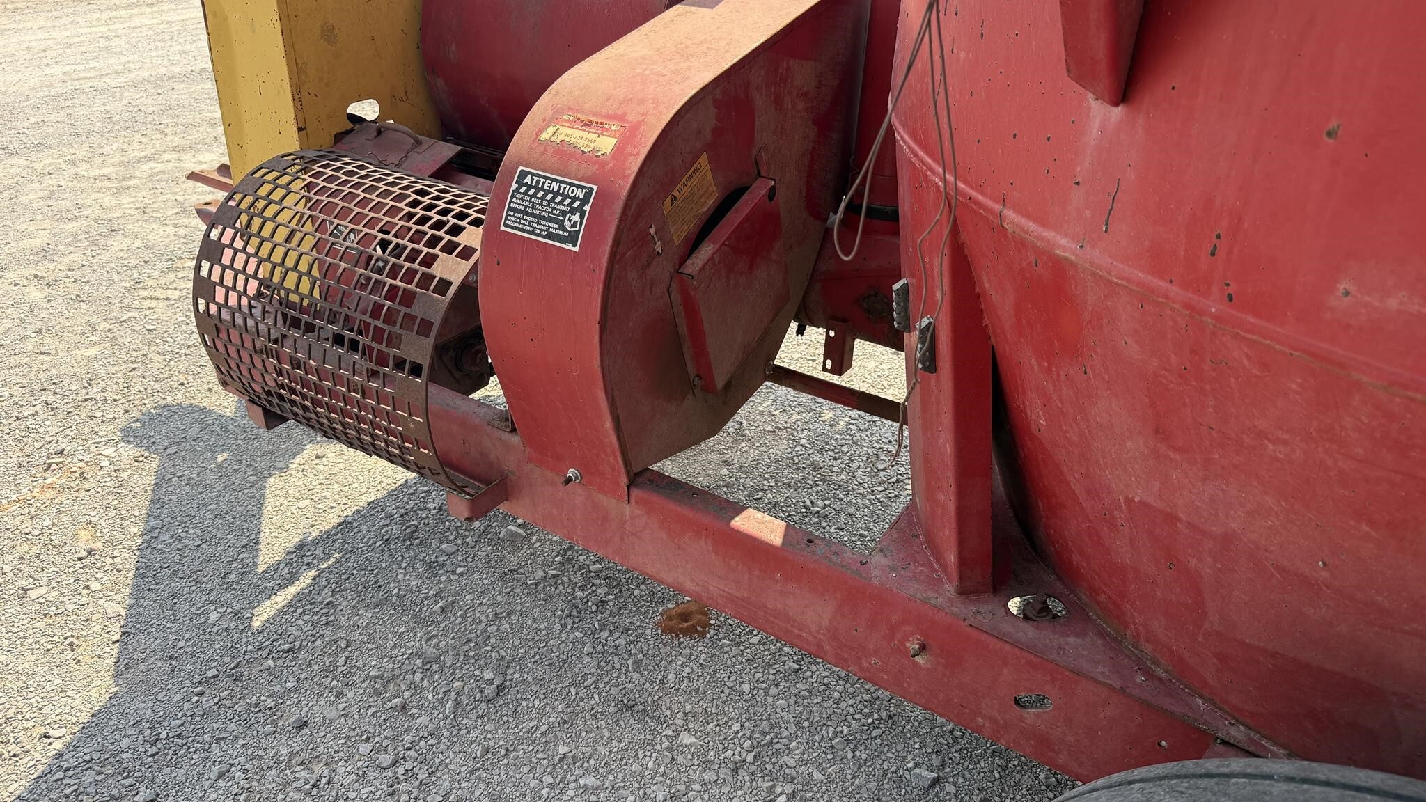  New Holland 358 Grinders and Mixer